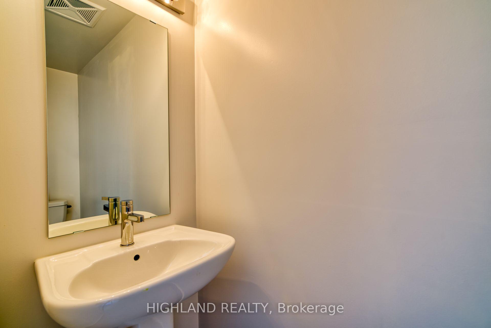 Photo 9 of Unit 7, 3473 Widdicombe Way, Mississauga, Erin Mills — HOMEH
