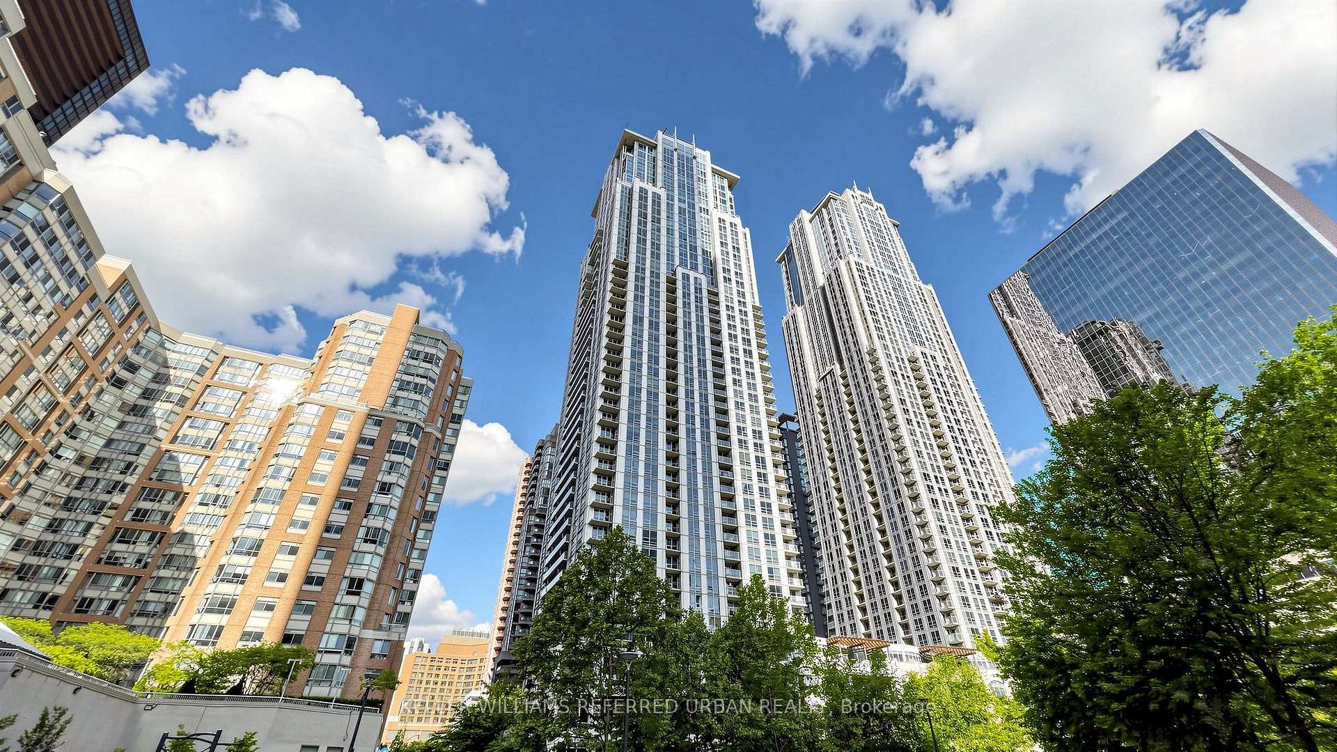 Front of Unit 2205, 761 Bay Street