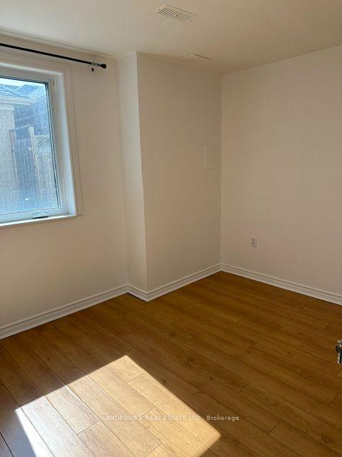 Photo 5 of Unit Bsmt, 358 William Berczy Boulevard, Markham, Berczy — HOMEH