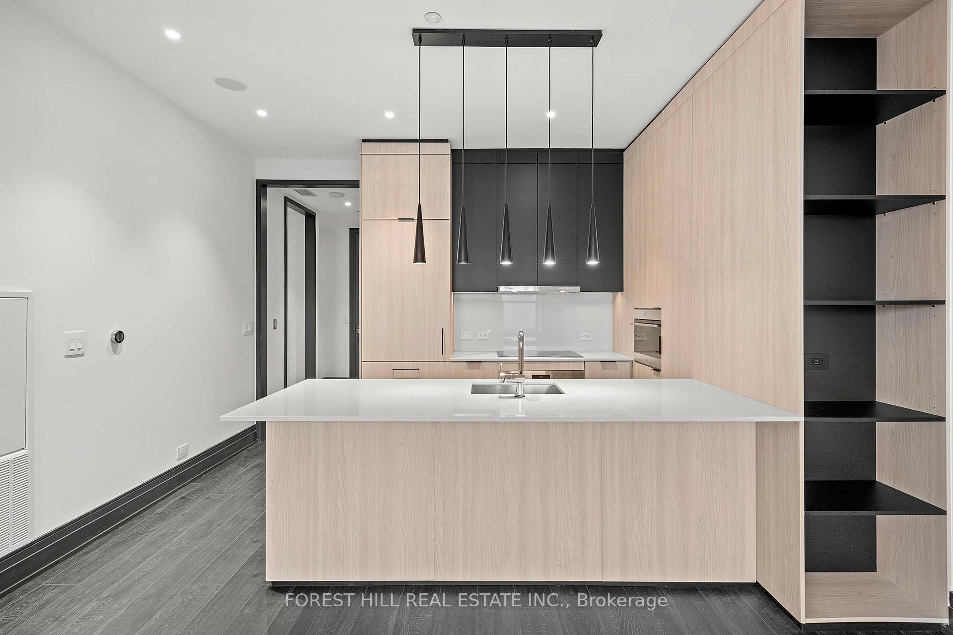Photo 4 of Unit 1304, 2 Avenue Road, Toronto, The Annex — HOMEH
