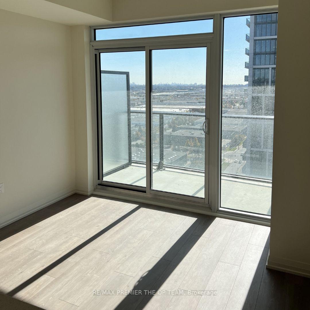 Photo 10 of Unit 2003, 9000 Jane Street, Vaughan, Vellore Village — HOMEH