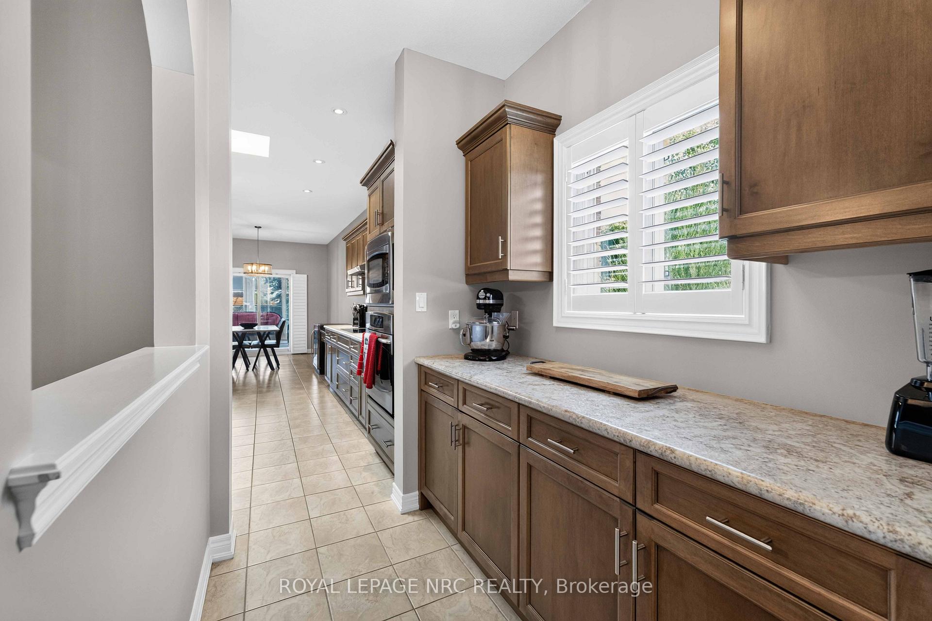 Photo 14 of 6 Cardinal Crescent, Welland, Coyle Creek — HOMEH