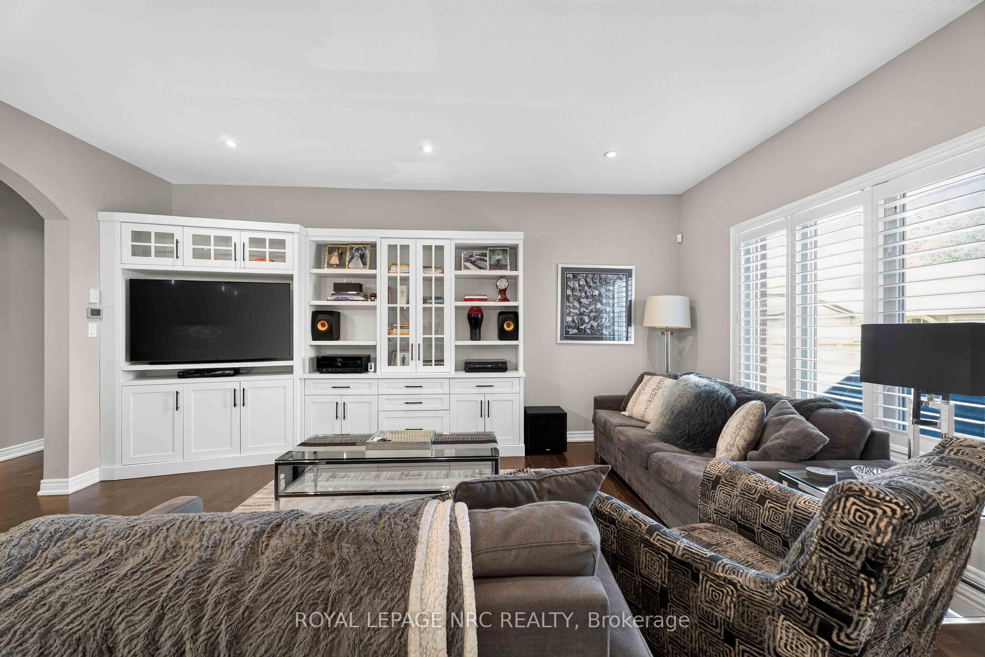 Photo 25 of 6 Cardinal Crescent, Welland, Coyle Creek — HOMEH