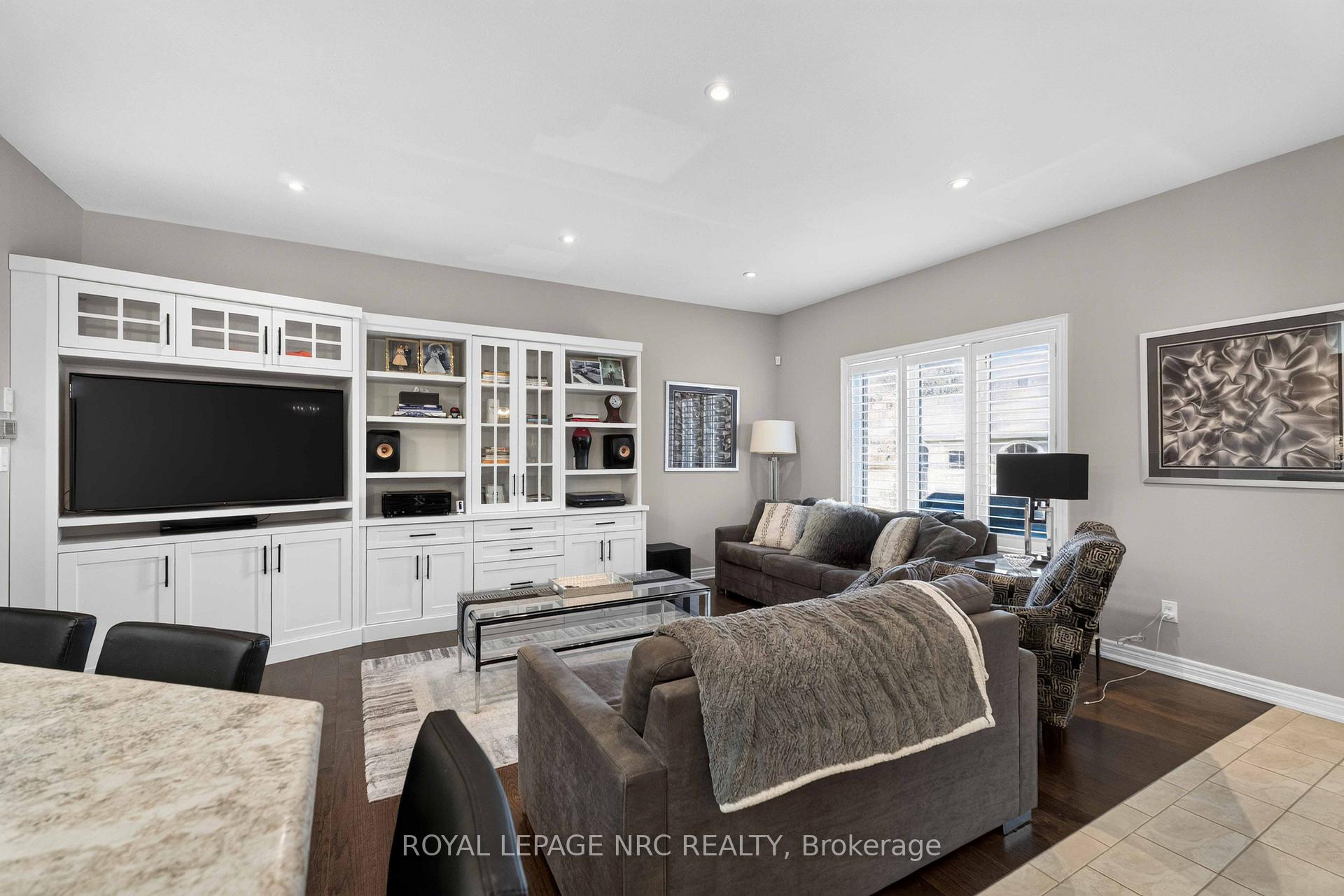 Photo 26 of 6 Cardinal Crescent, Welland, Coyle Creek — HOMEH