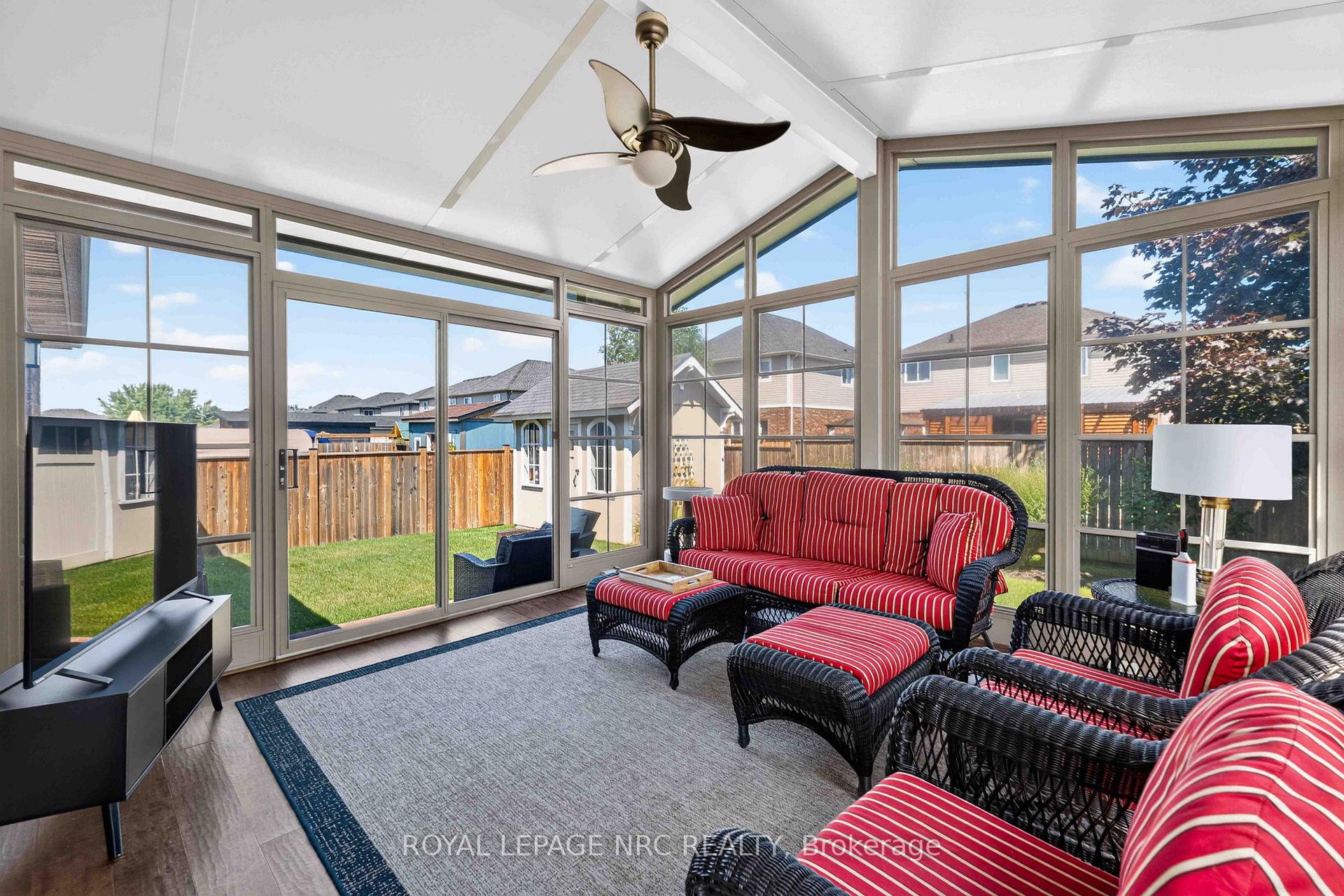 Photo 57 of 6 Cardinal Crescent, Welland, Coyle Creek — HOMEH