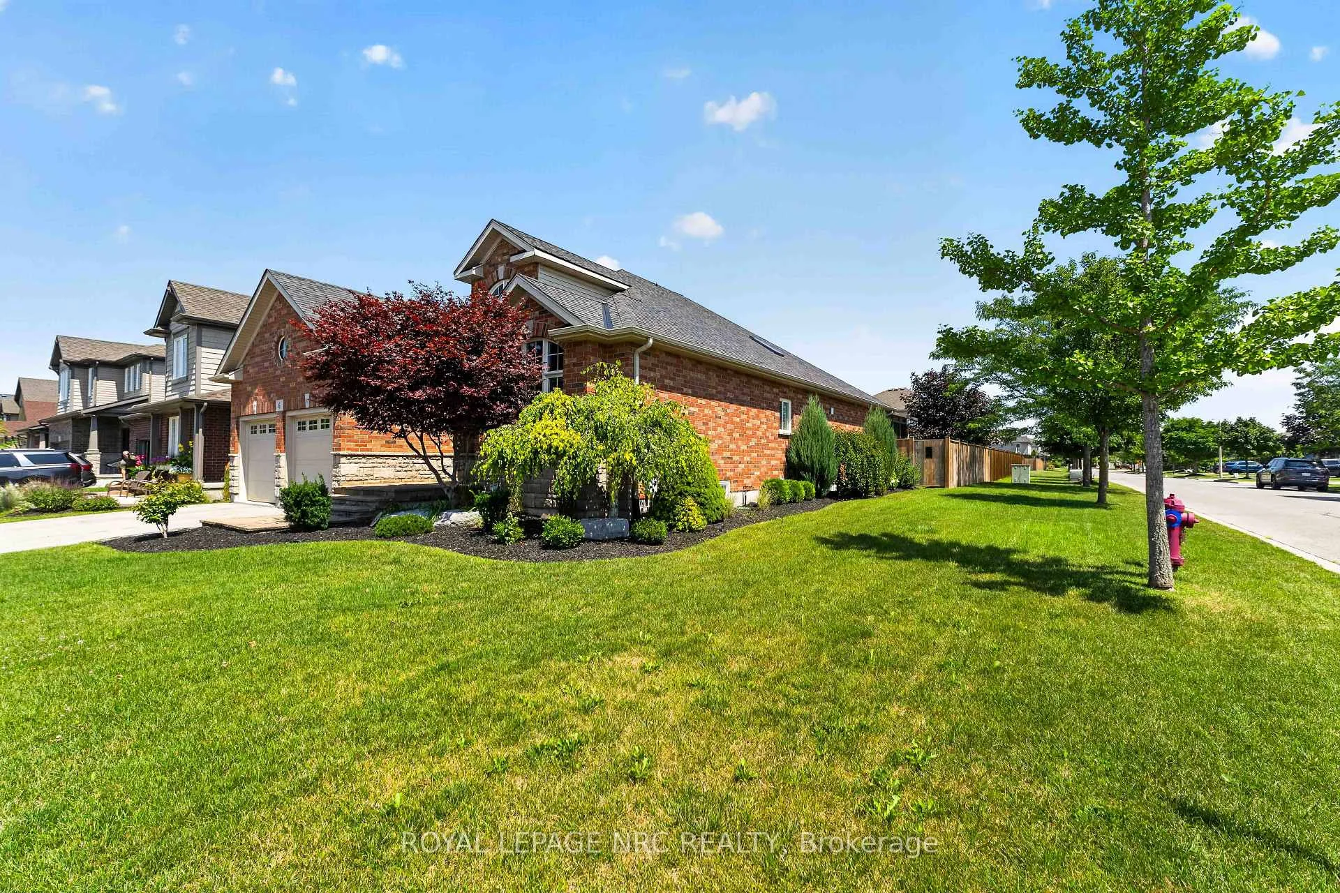 Photo 3 of 6 Cardinal Crescent, Welland, Coyle Creek — HOMEH