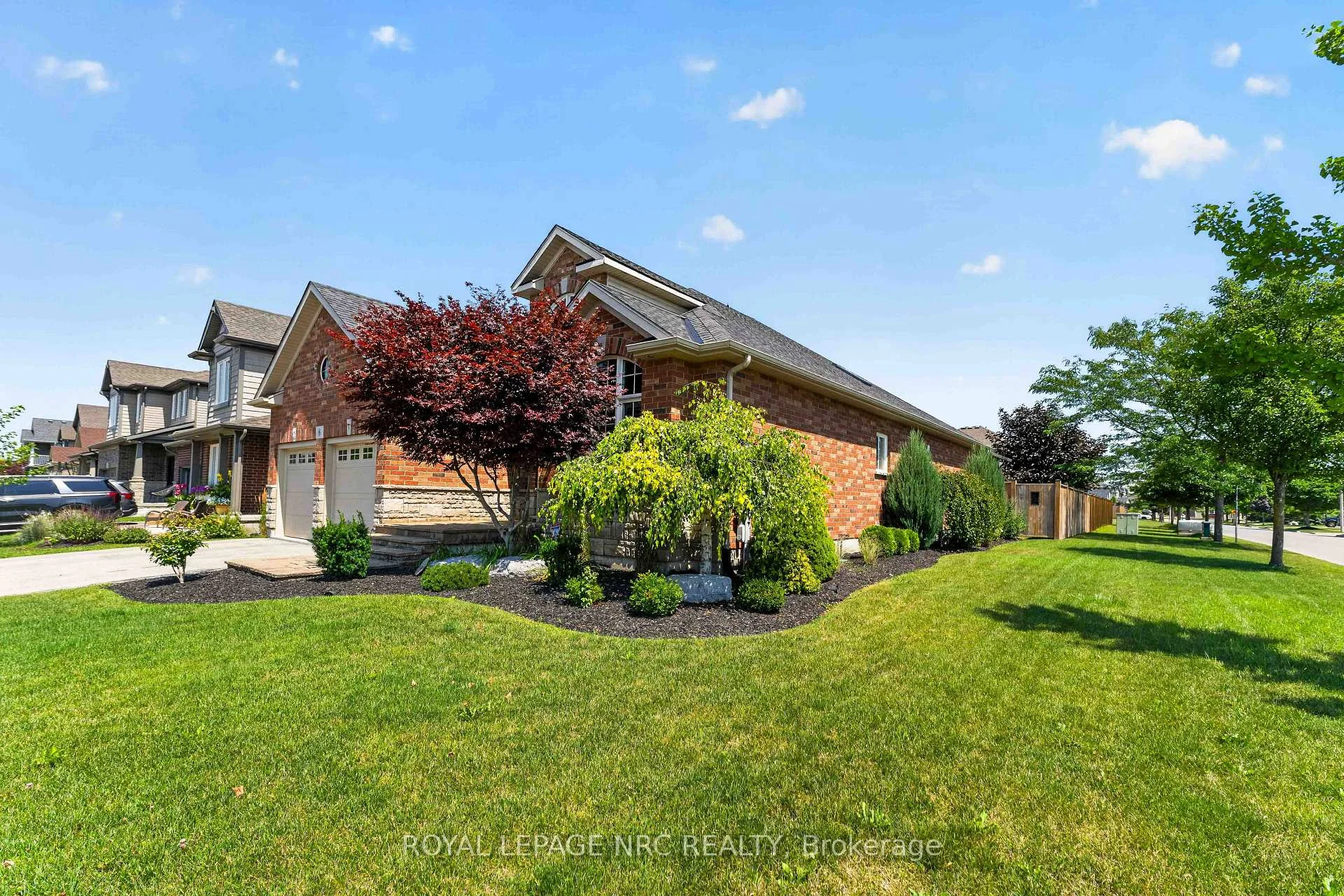 Photo 5 of 6 Cardinal Crescent, Welland, Coyle Creek — HOMEH