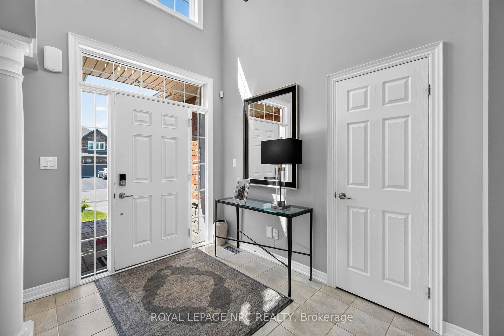 Photo 9 of 6 Cardinal Crescent, Welland, Coyle Creek — HOMEH