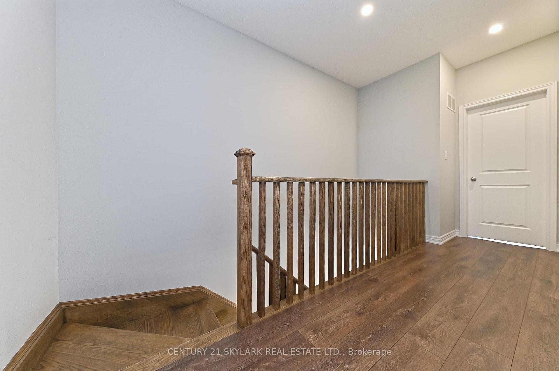 Photo 17 of 126 Fruitvale Circle, Brampton, Northwest Brampton — HOMEH