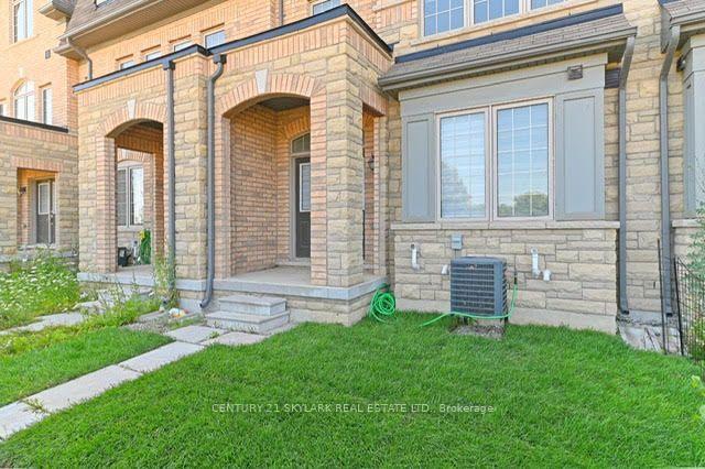 Photo 29 of 126 Fruitvale Circle, Brampton, Northwest Brampton — HOMEH