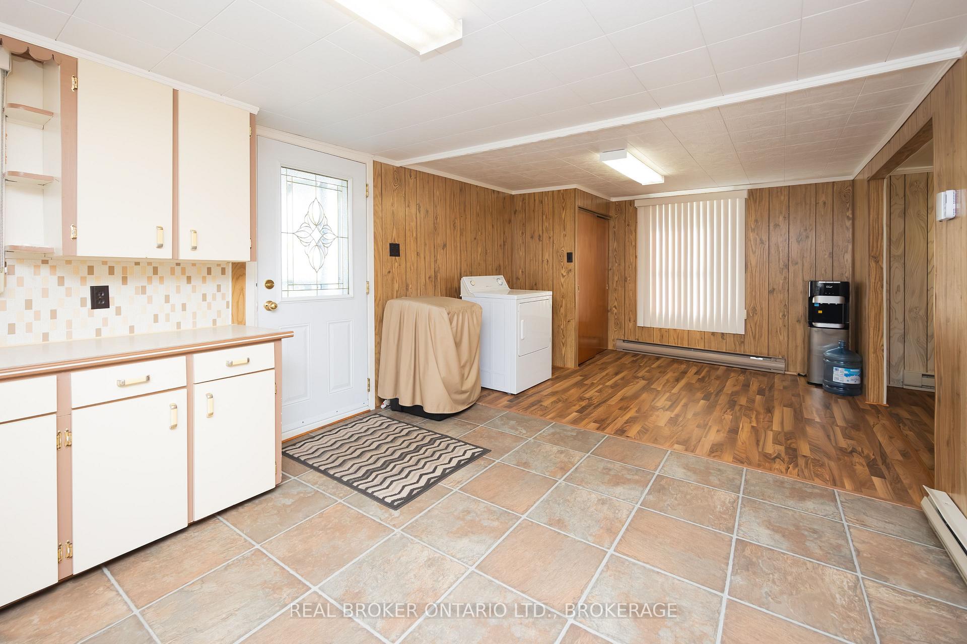 Photo 4 of 287 East Boundary Road, North Glengarry, Alexandria — HOMEH