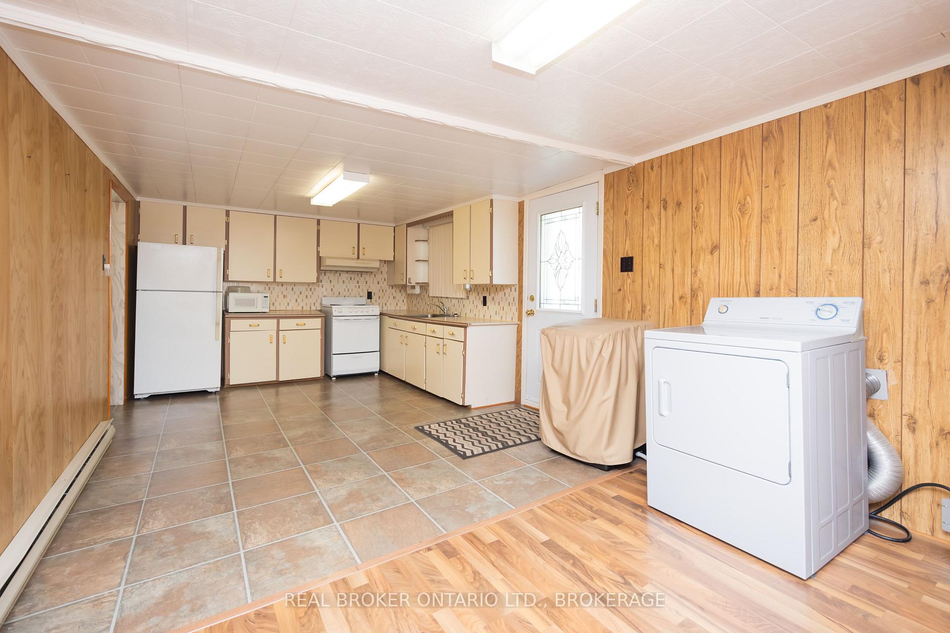 Photo 8 of 287 East Boundary Road, North Glengarry, Alexandria — HOMEH