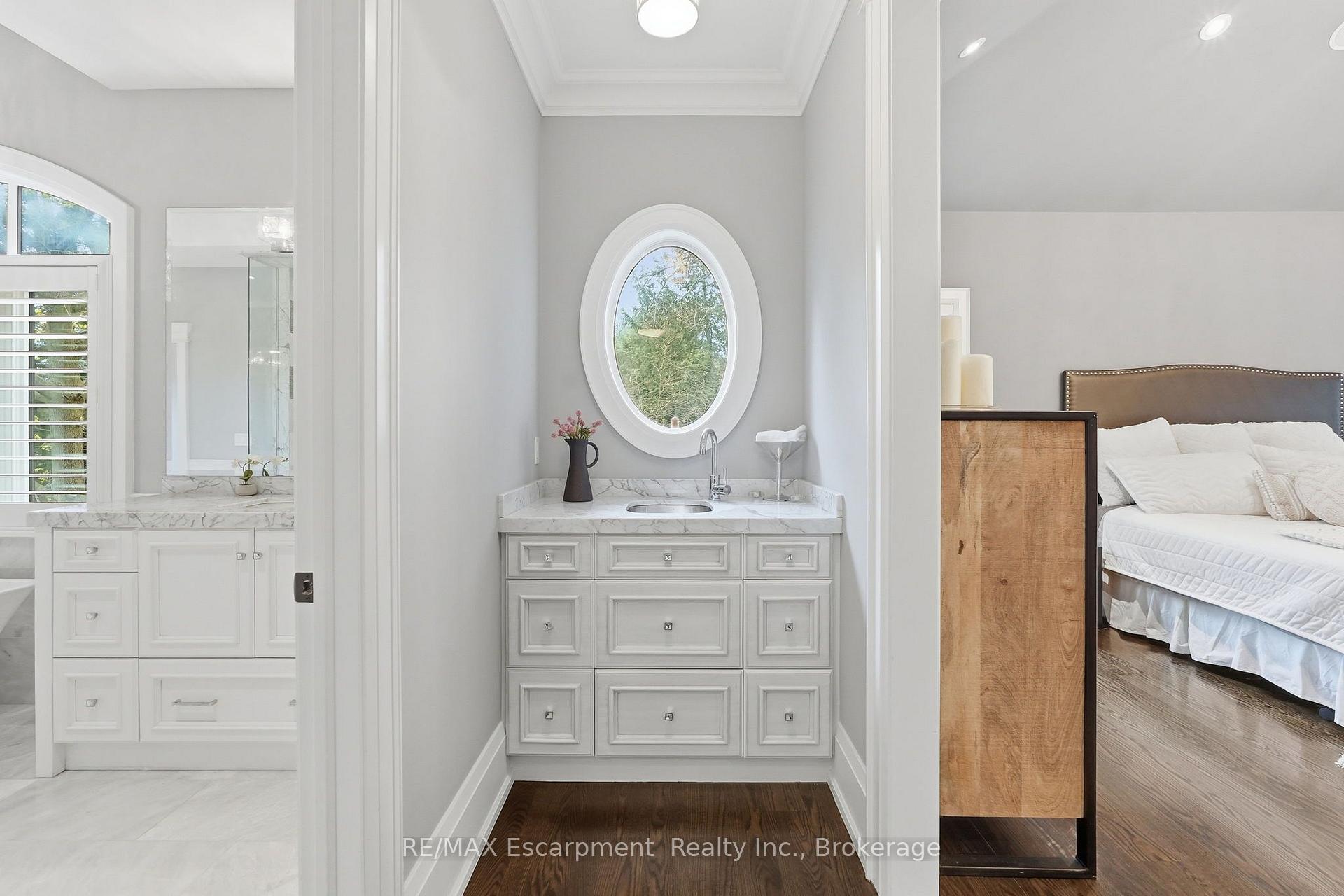Photo 23 of 4180 Lakeshore Road, Burlington, Shoreacres — HOMEH