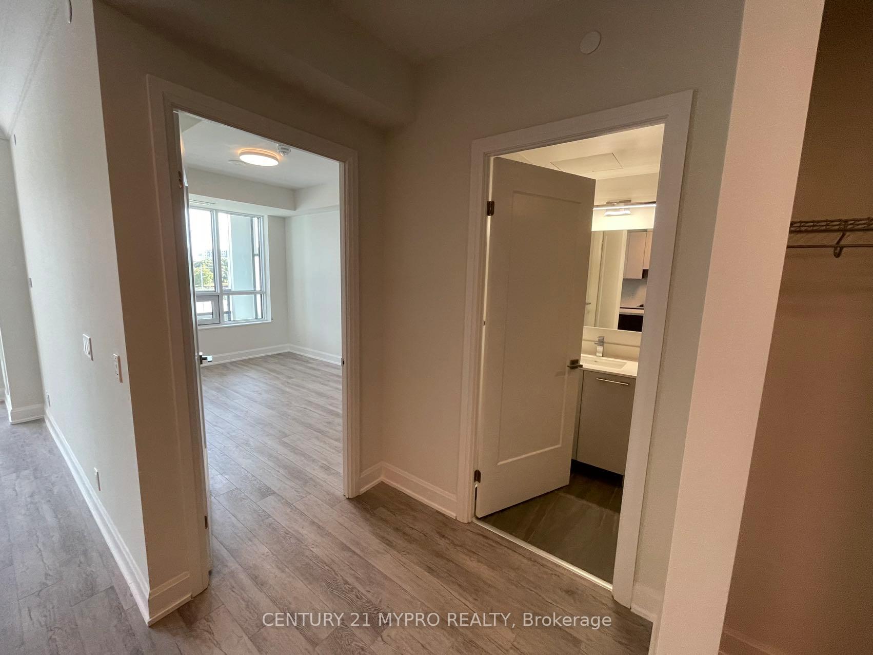 Photo 5 of Unit 302, 38 Water Walk Drive, Markham, Unionville — HOMEH