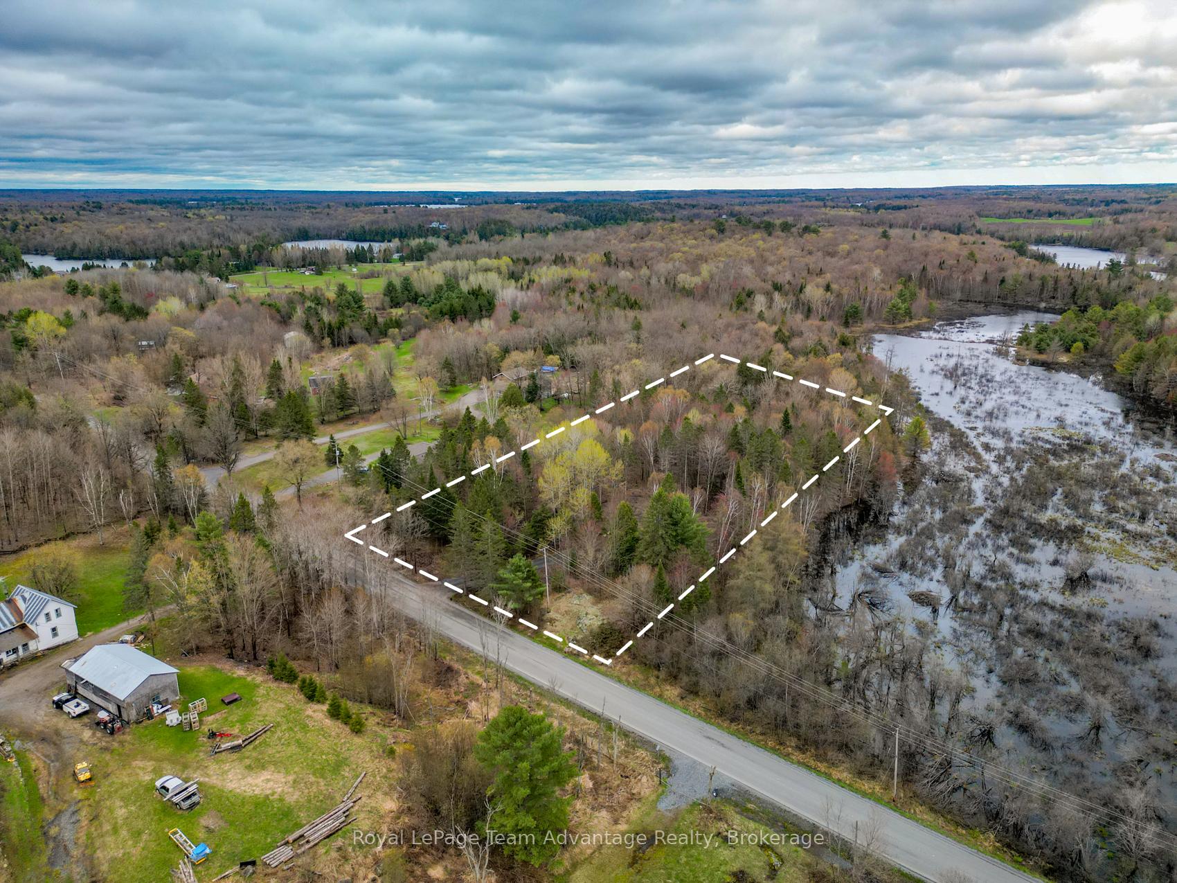 Photo 3 of Centre Road W, McKellar — HOMEH