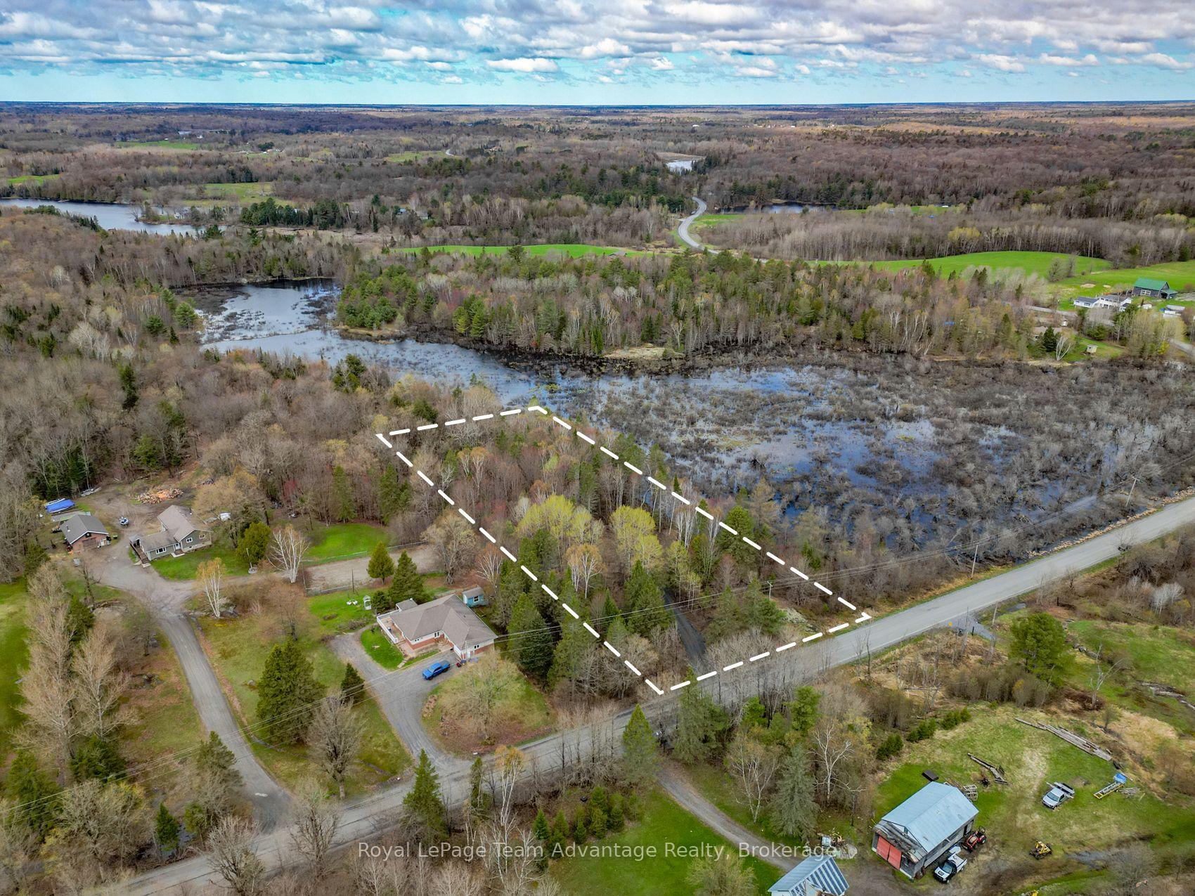 Photo 8 of Centre Road W, McKellar — HOMEH