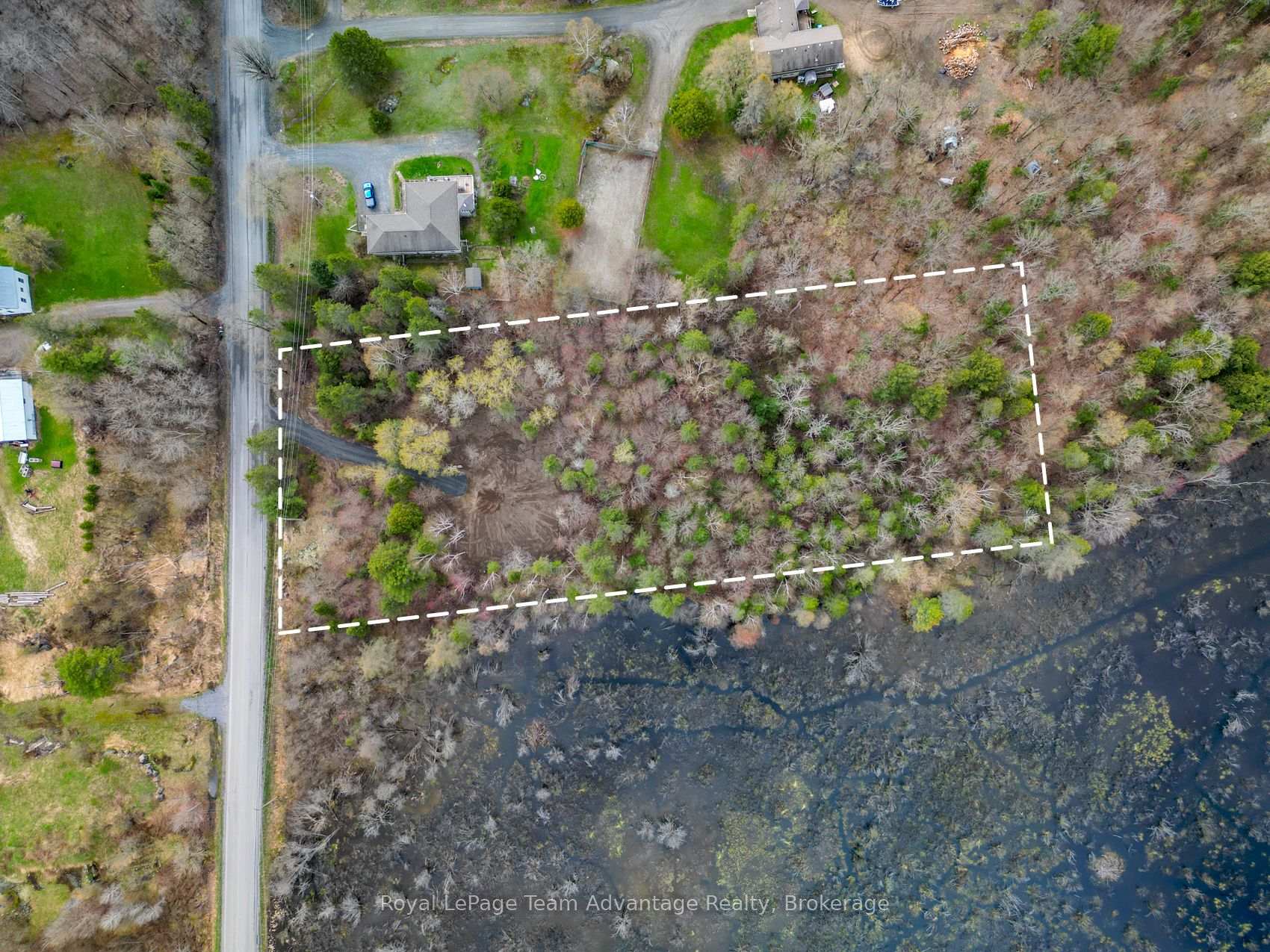 Photo 9 of Centre Road W, McKellar — HOMEH