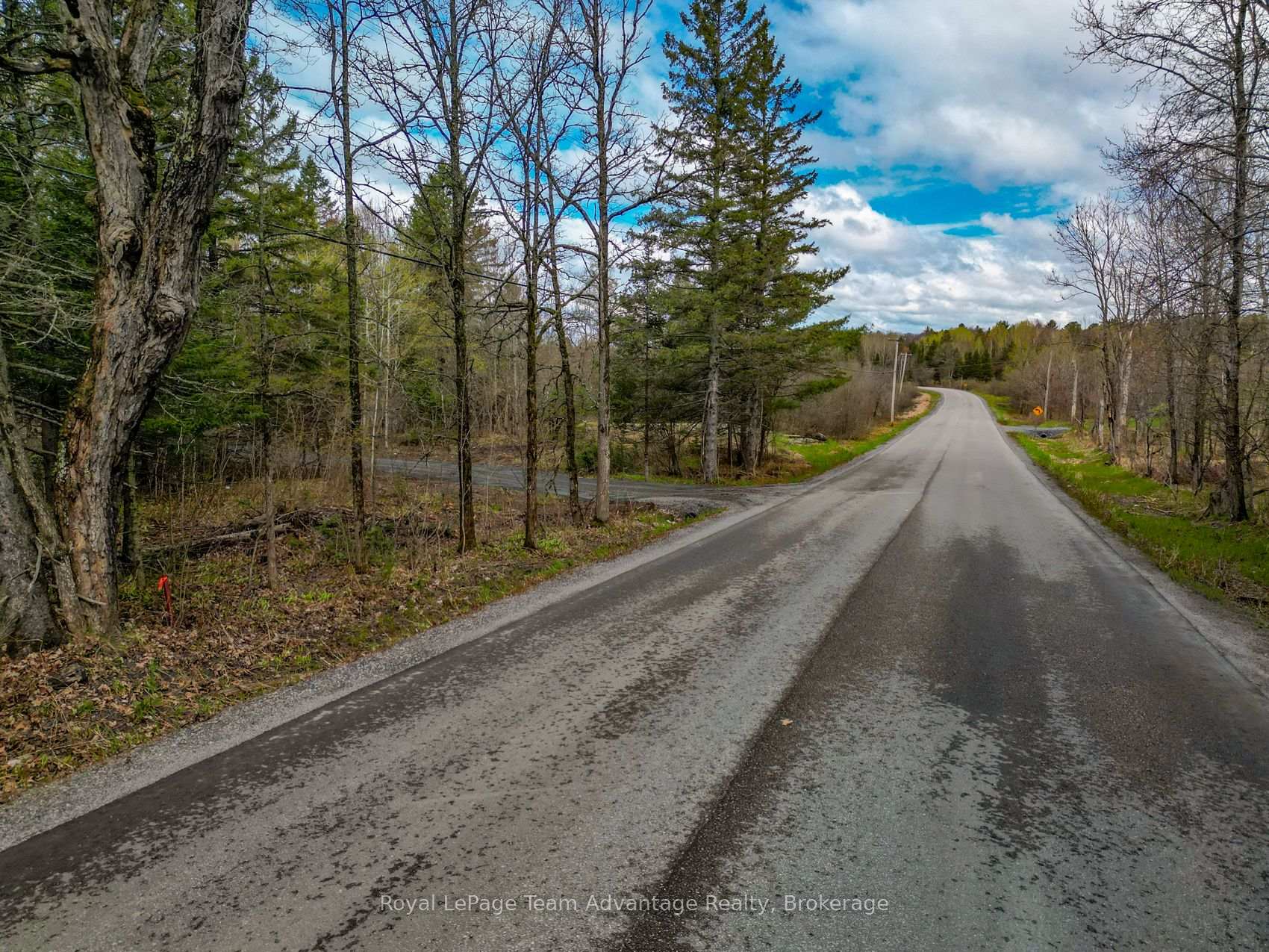Photo 10 of Centre Road W, McKellar — HOMEH