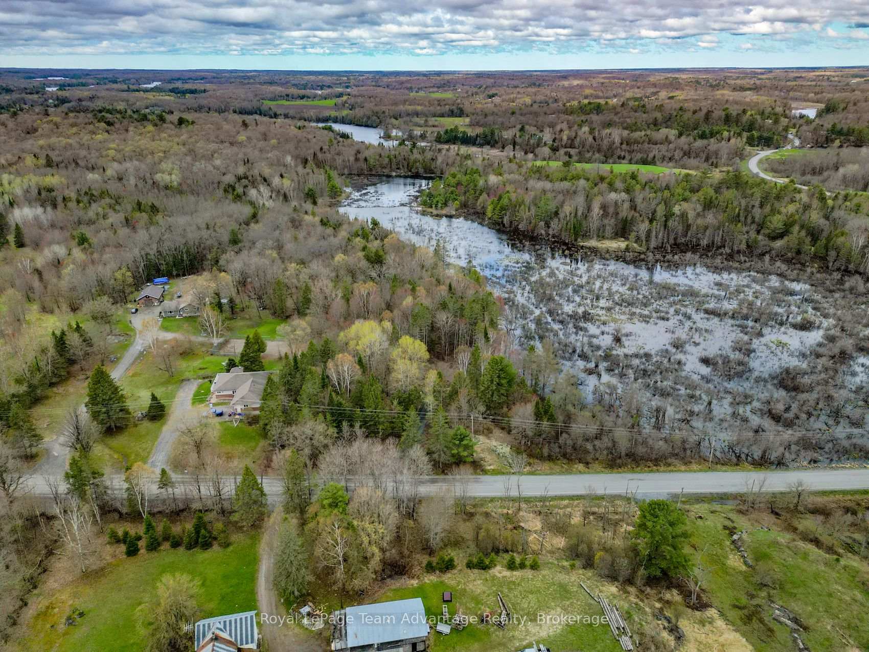 Photo 20 of Centre Road W, McKellar — HOMEH