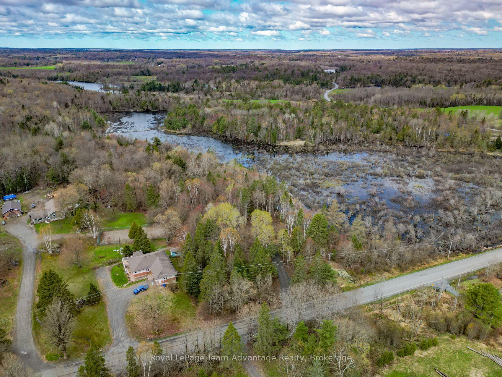Photo 27 of Centre Road W, McKellar — HOMEH