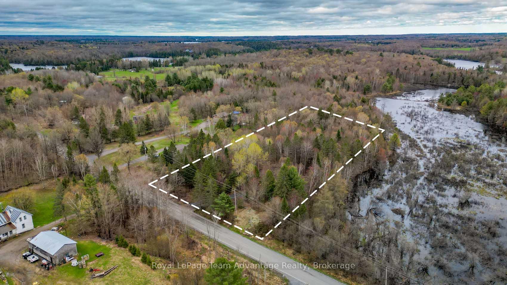 Photo 31 of Centre Road W, McKellar — HOMEH