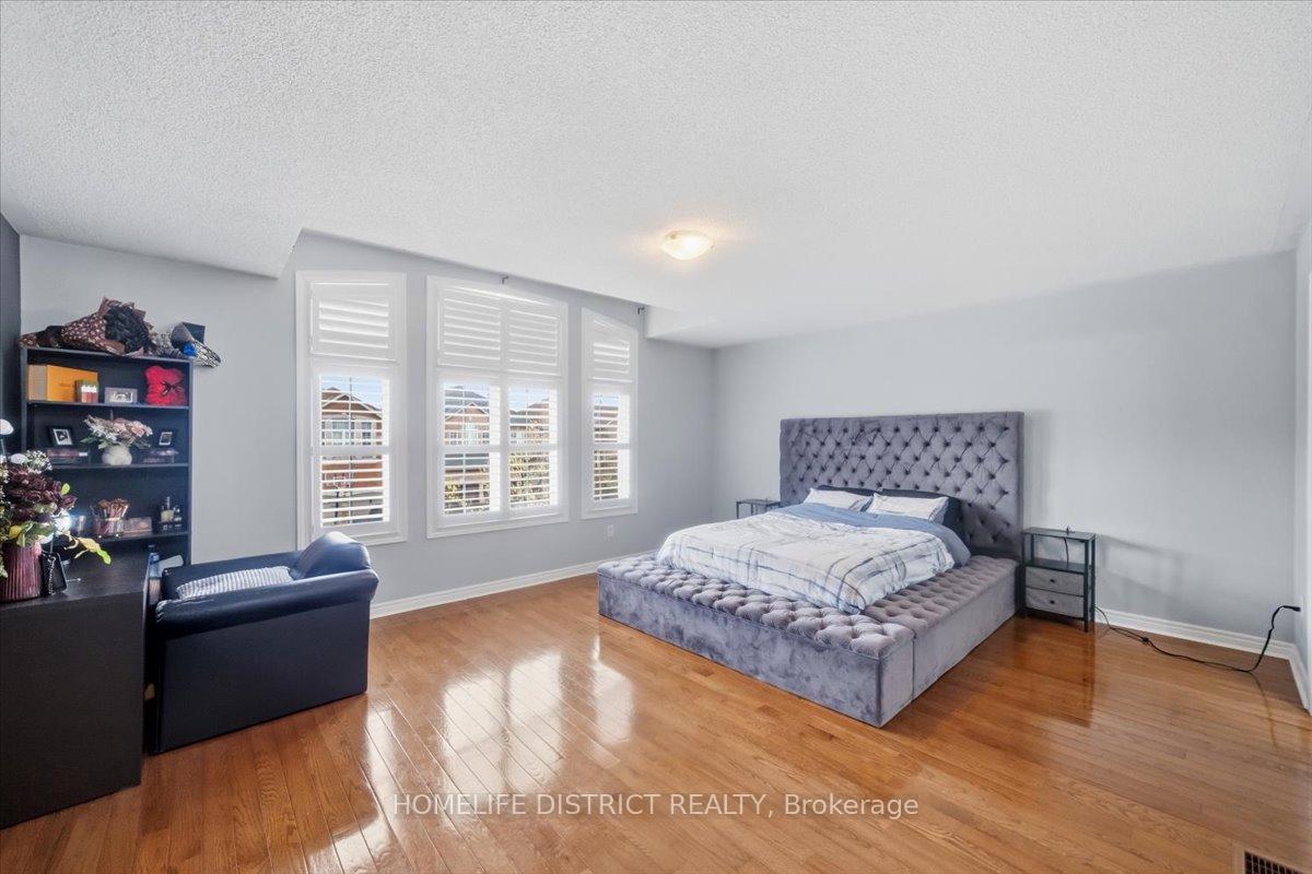 Photo 16 of 43 Bethany Street, Markham, Cedarwood — HOMEH