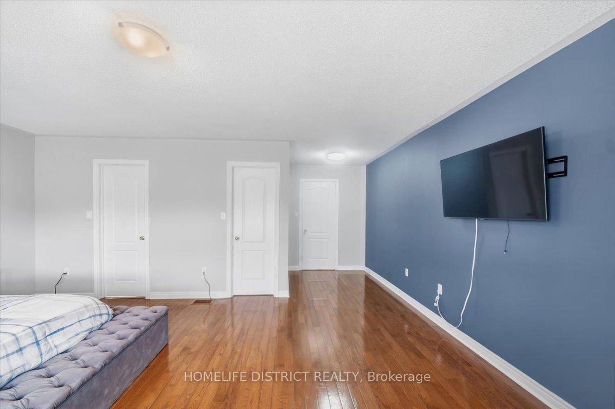 Photo 19 of 43 Bethany Street, Markham, Cedarwood — HOMEH