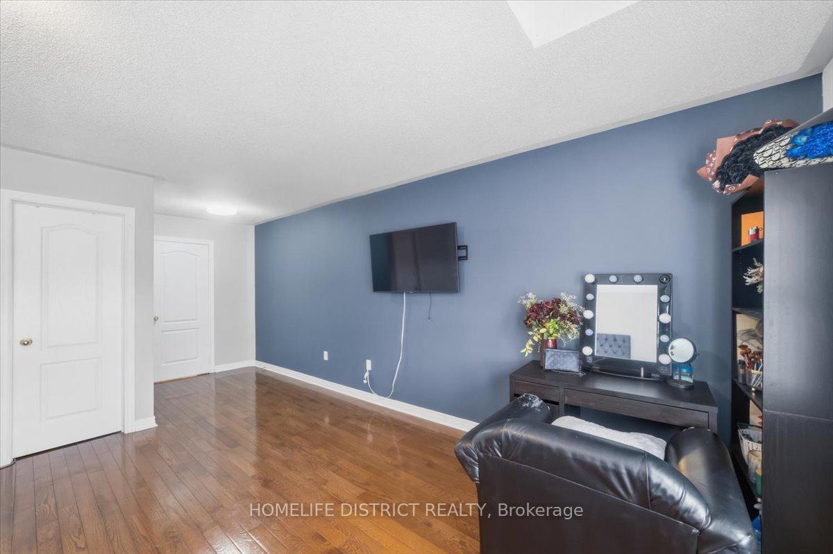 Photo 20 of 43 Bethany Street, Markham, Cedarwood — HOMEH