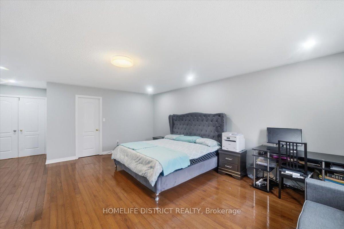 Photo 32 of 43 Bethany Street, Markham, Cedarwood — HOMEH