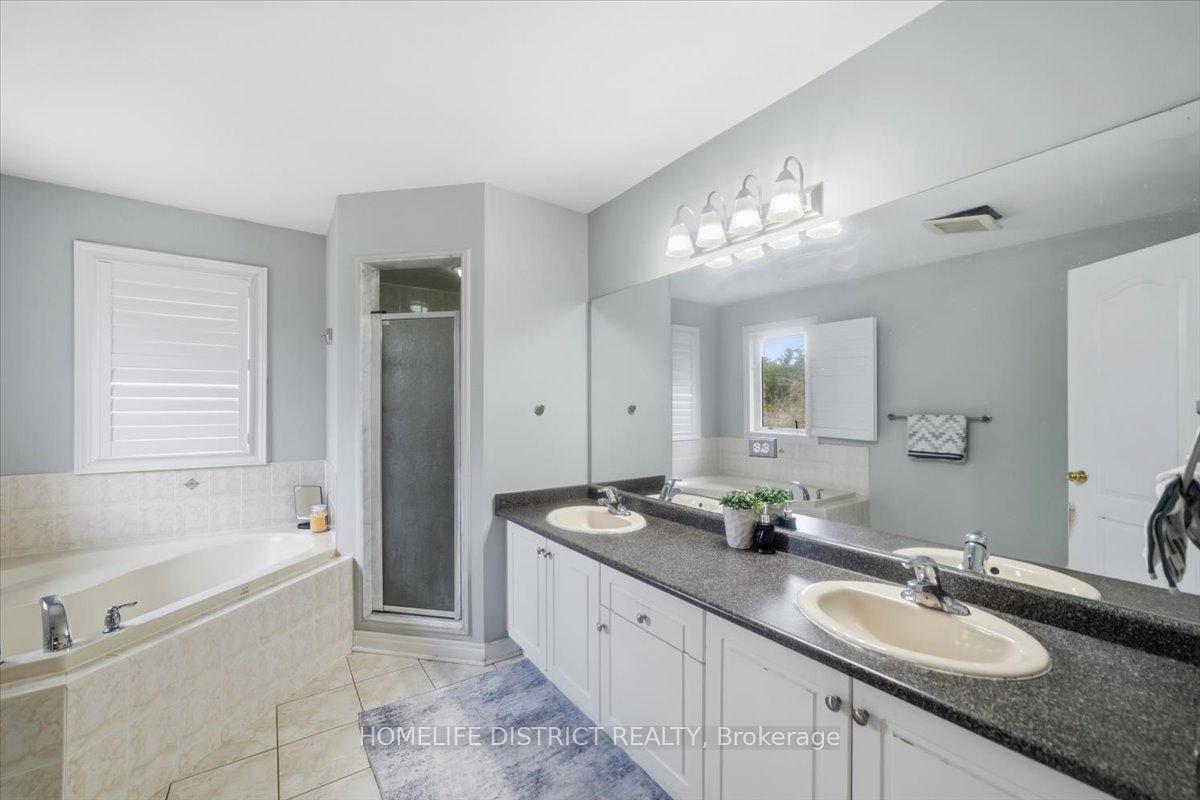 Photo 33 of 43 Bethany Street, Markham, Cedarwood — HOMEH