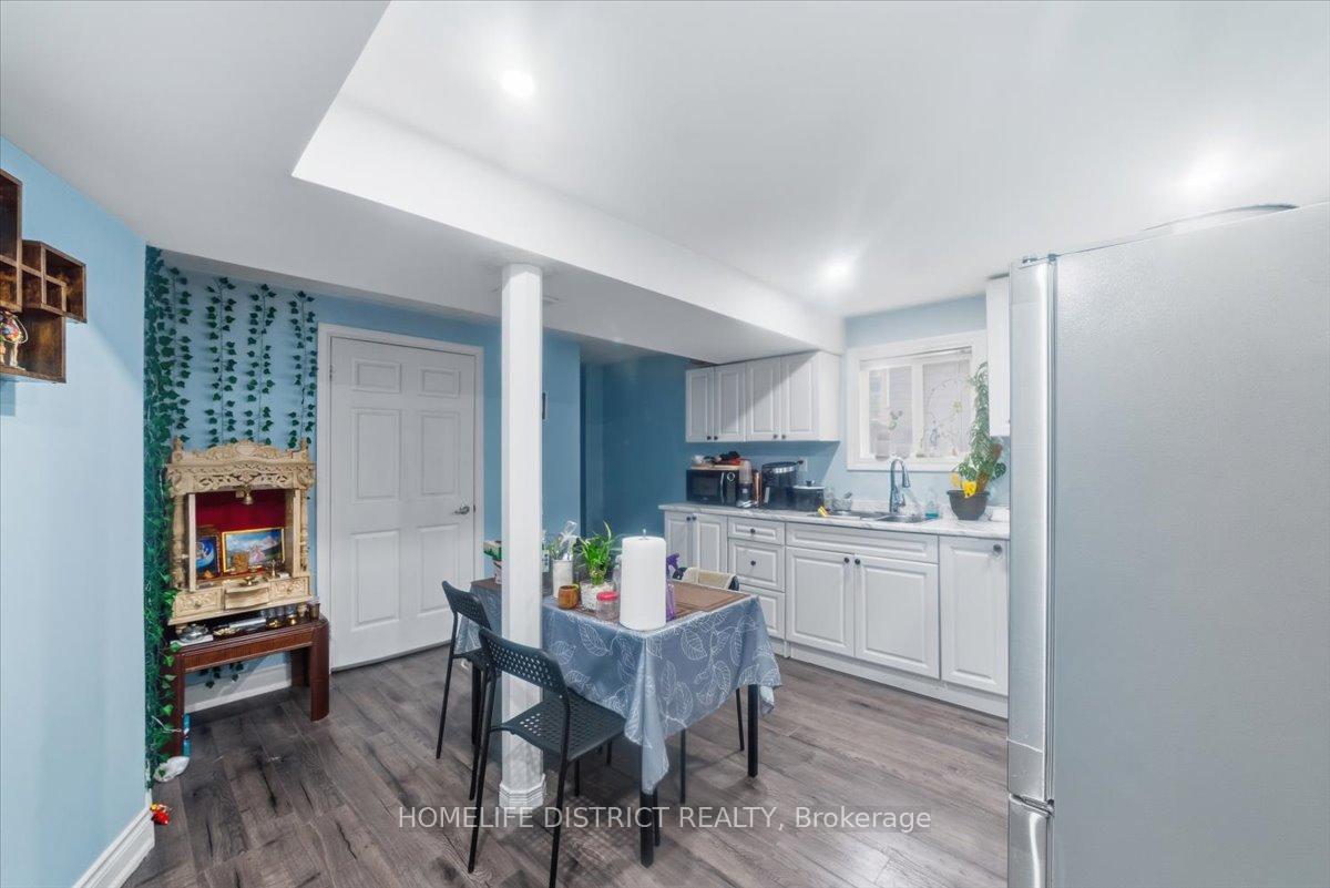 Photo 43 of 43 Bethany Street, Markham, Cedarwood — HOMEH