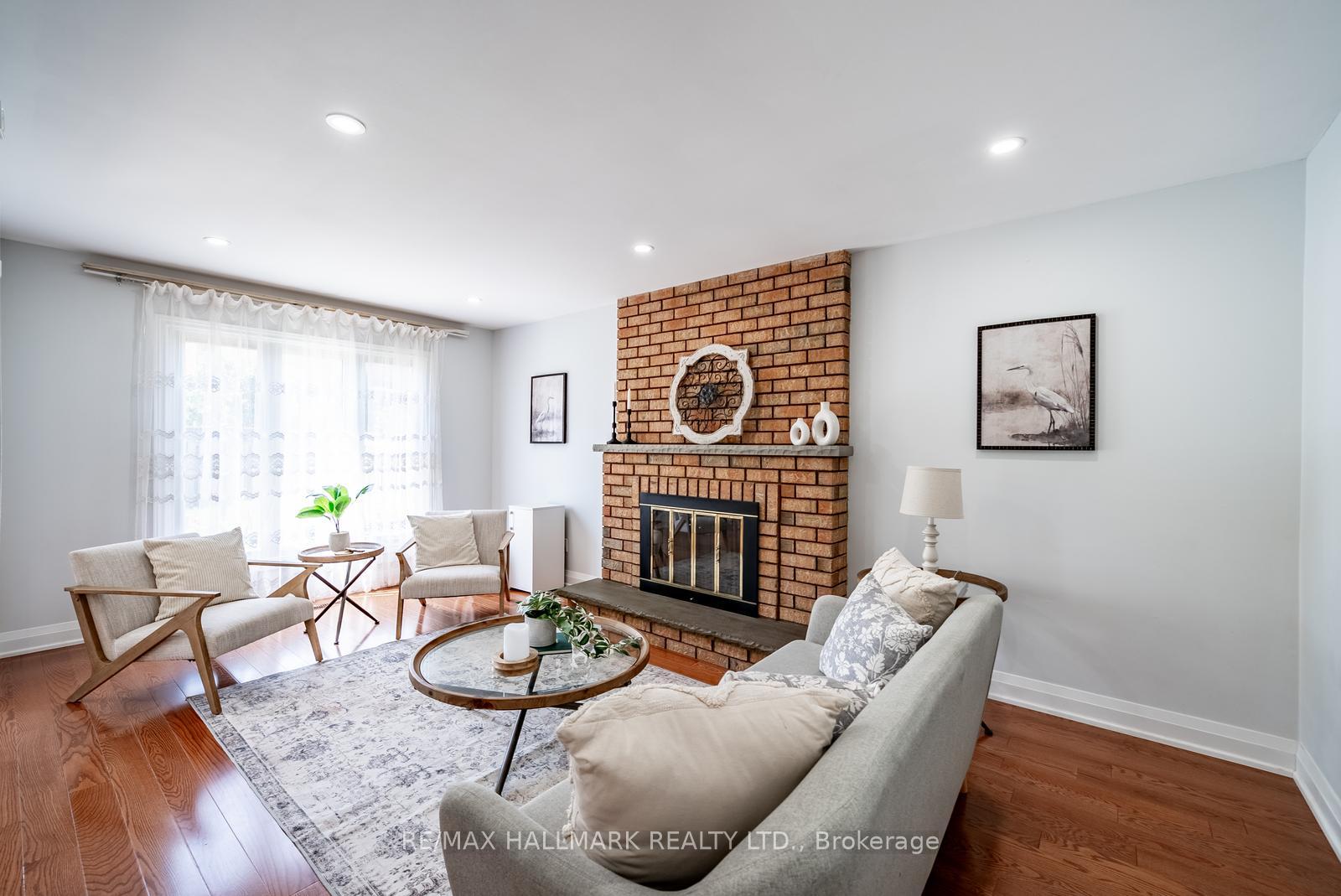 Photo 24 of 75 Captain Francis Drive, Markham, Buttonville — HOMEH