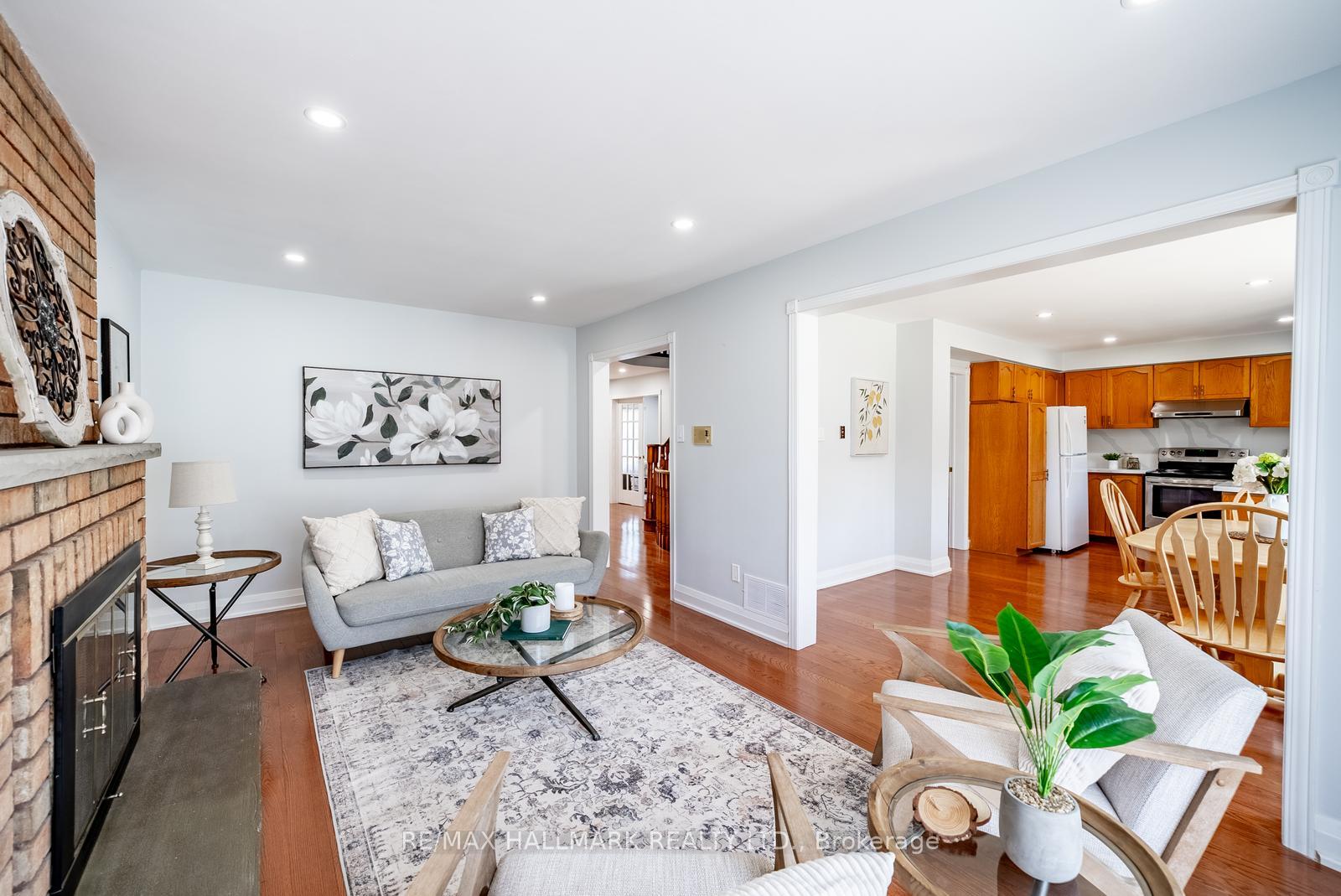 Photo 25 of 75 Captain Francis Drive, Markham, Buttonville — HOMEH