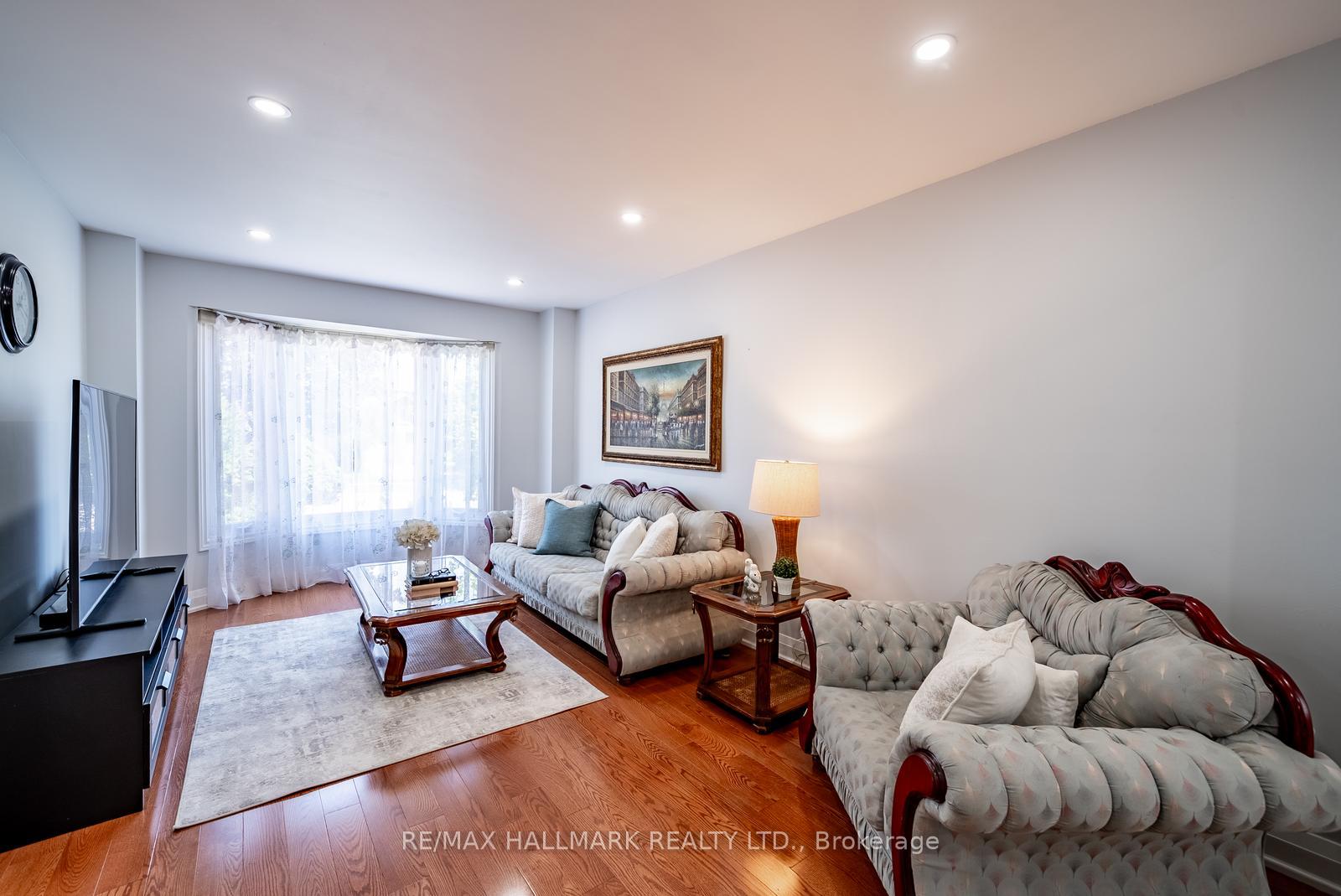 Photo 27 of 75 Captain Francis Drive, Markham, Buttonville — HOMEH