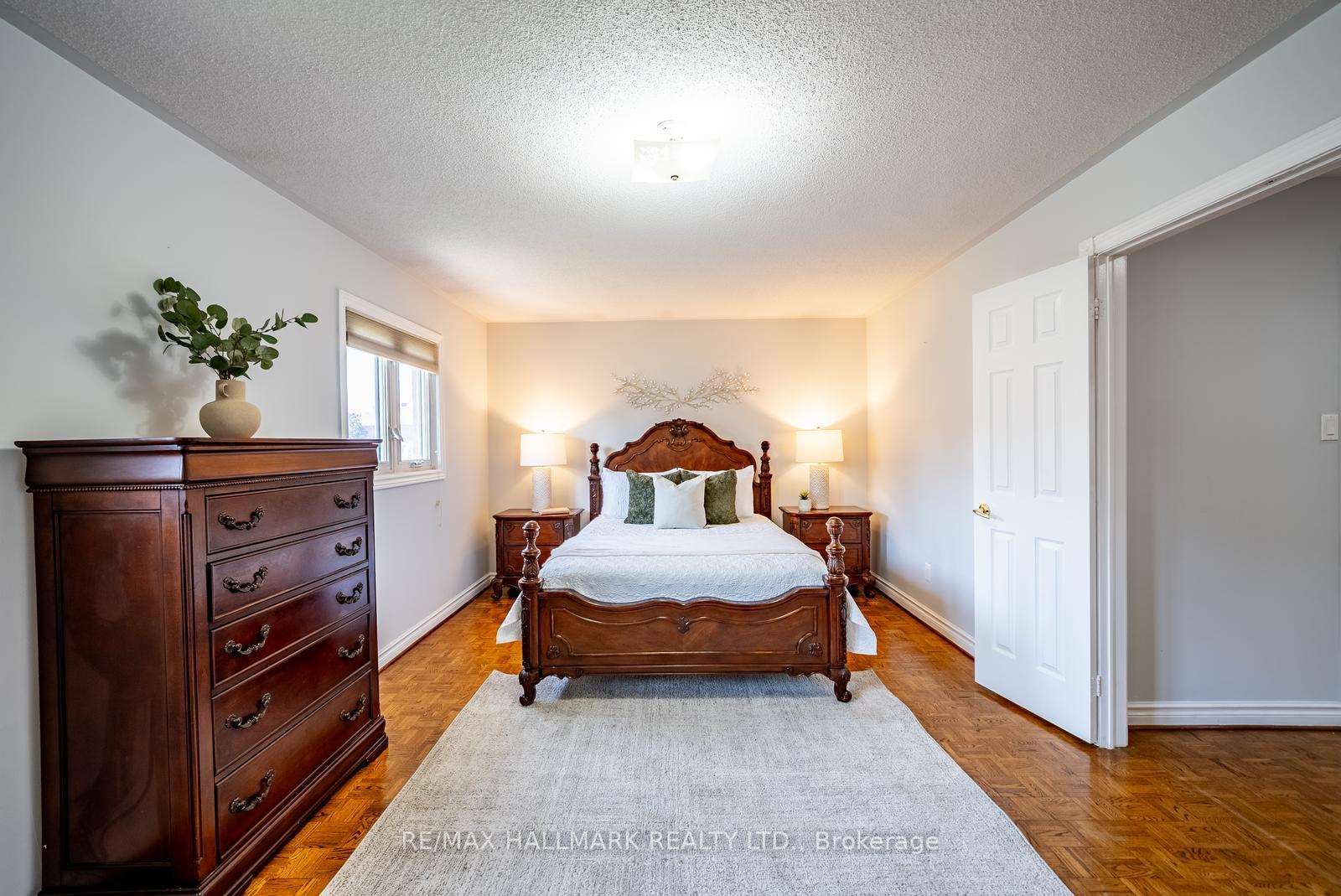 Photo 37 of 75 Captain Francis Drive, Markham, Buttonville — HOMEH