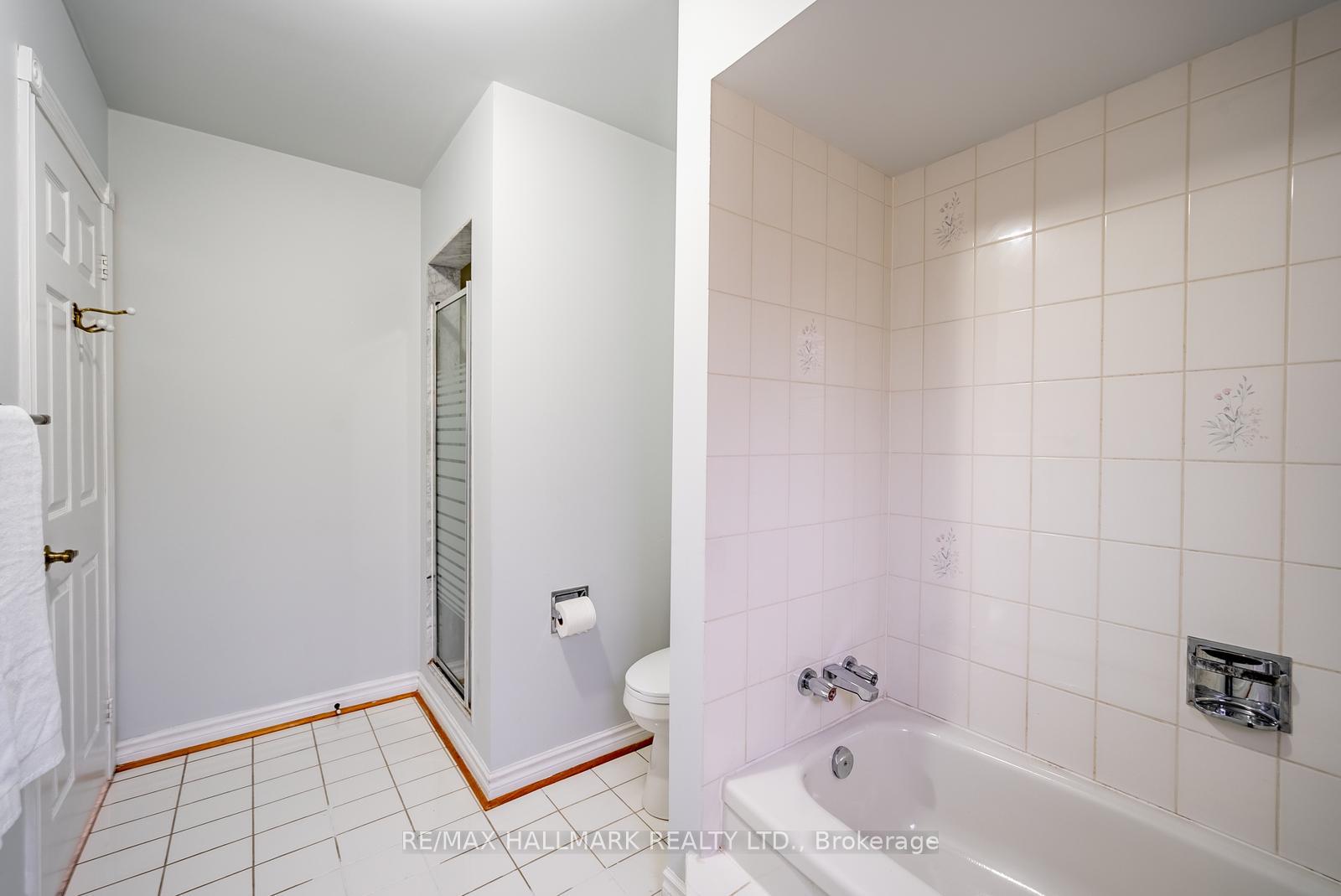 Photo 41 of 75 Captain Francis Drive, Markham, Buttonville — HOMEH