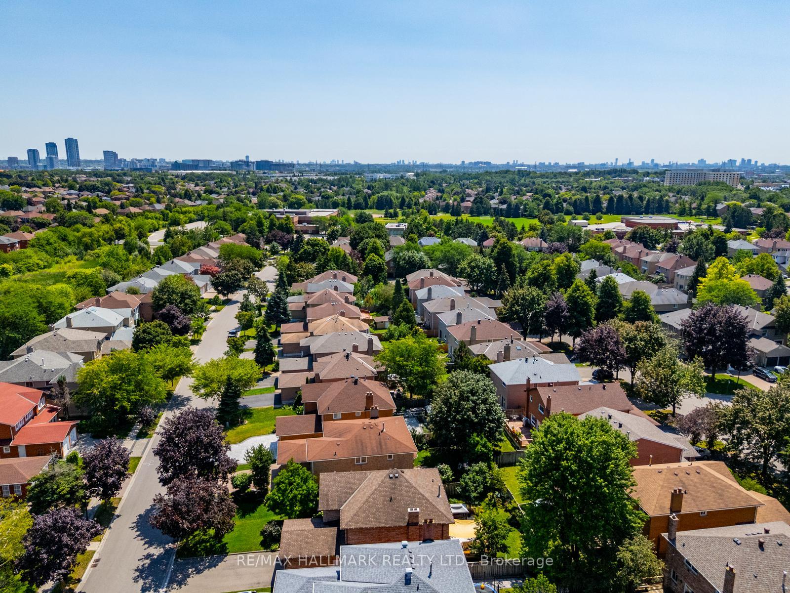 Photo 71 of 75 Captain Francis Drive, Markham, Buttonville — HOMEH