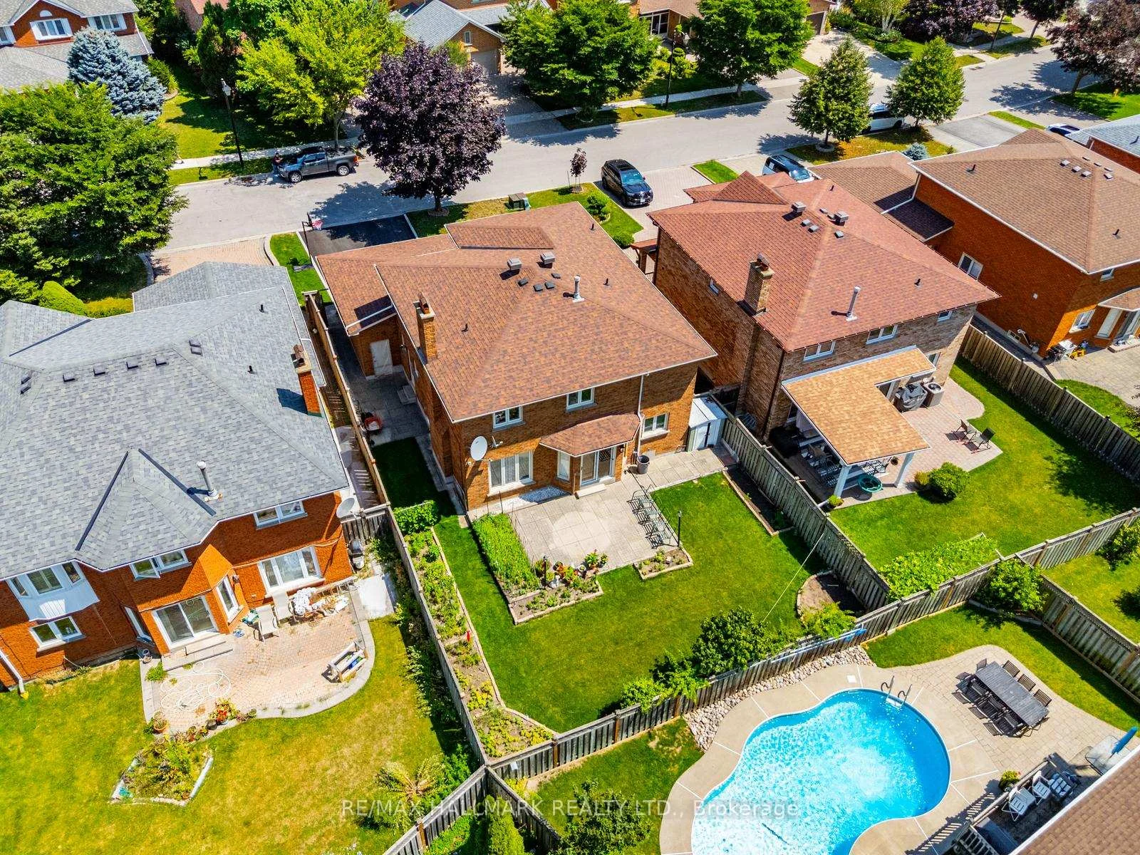 Photo 65 of 75 Captain Francis Drive, Markham, Buttonville — HOMEH