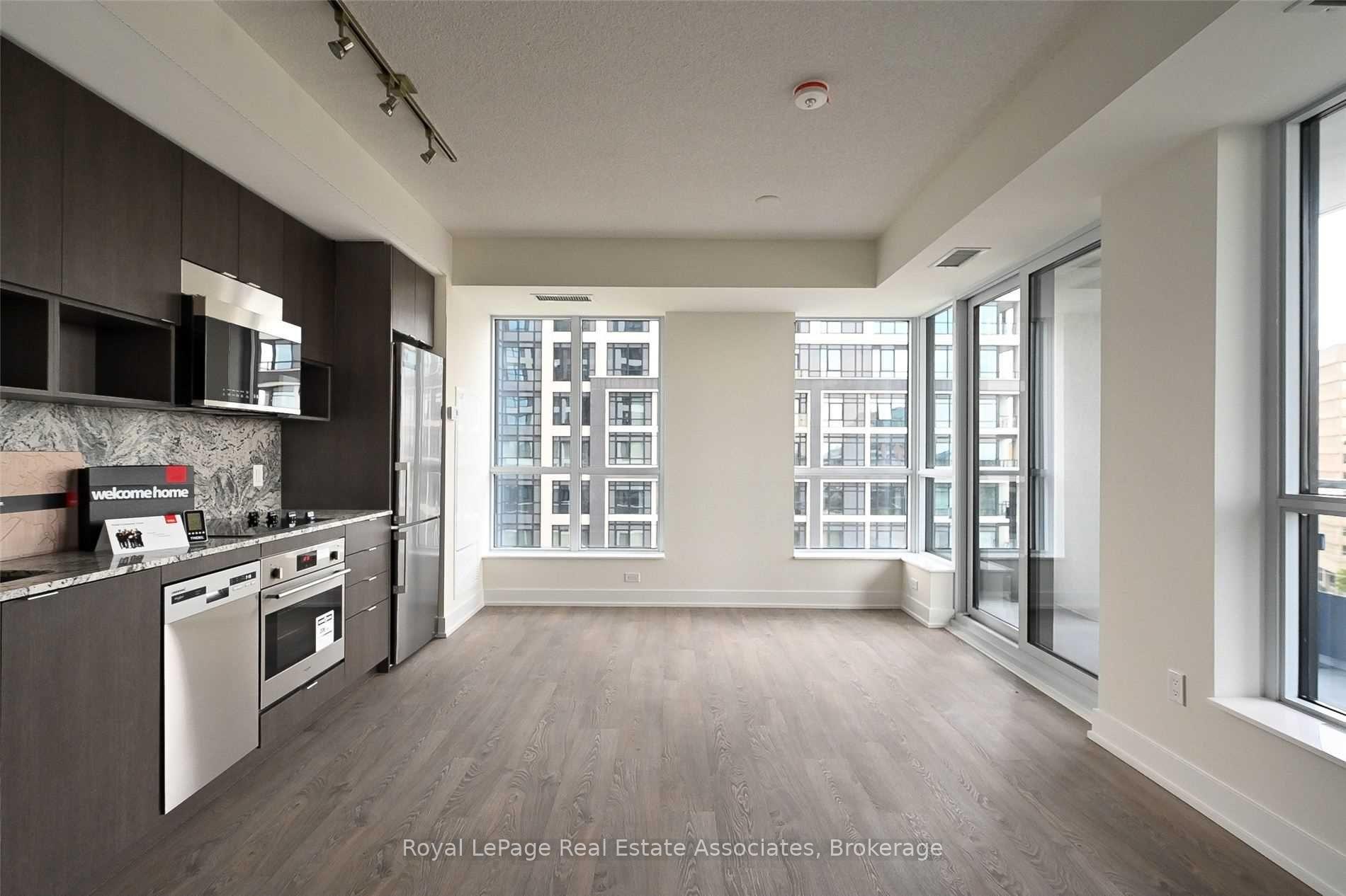 Photo 2 of Unit 922, 9 Mabelle Avenue, Etobicoke, Islington-City Centre West — HOMEH