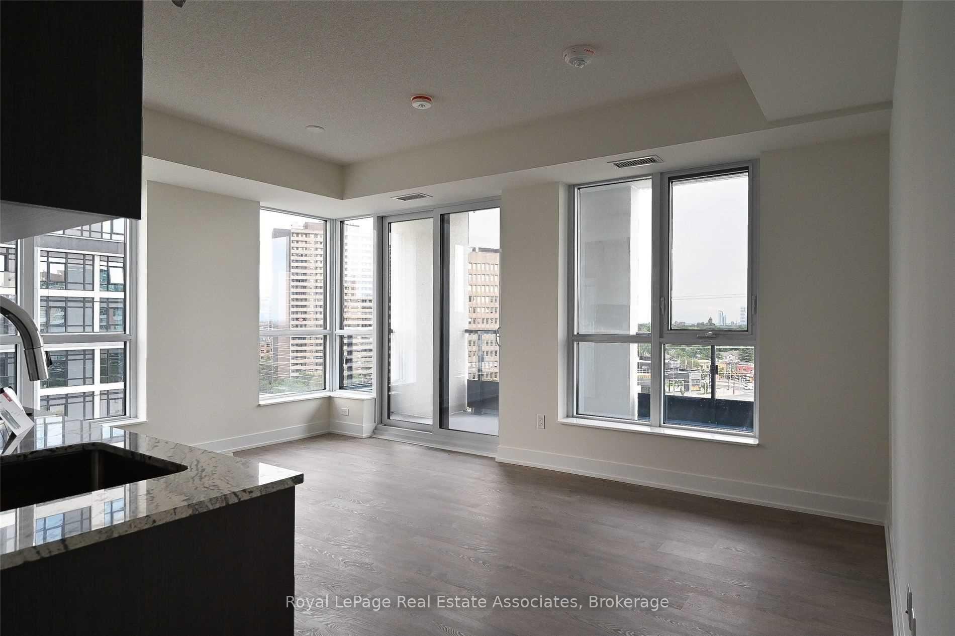 Photo 3 of Unit 922, 9 Mabelle Avenue, Etobicoke, Islington-City Centre West — HOMEH