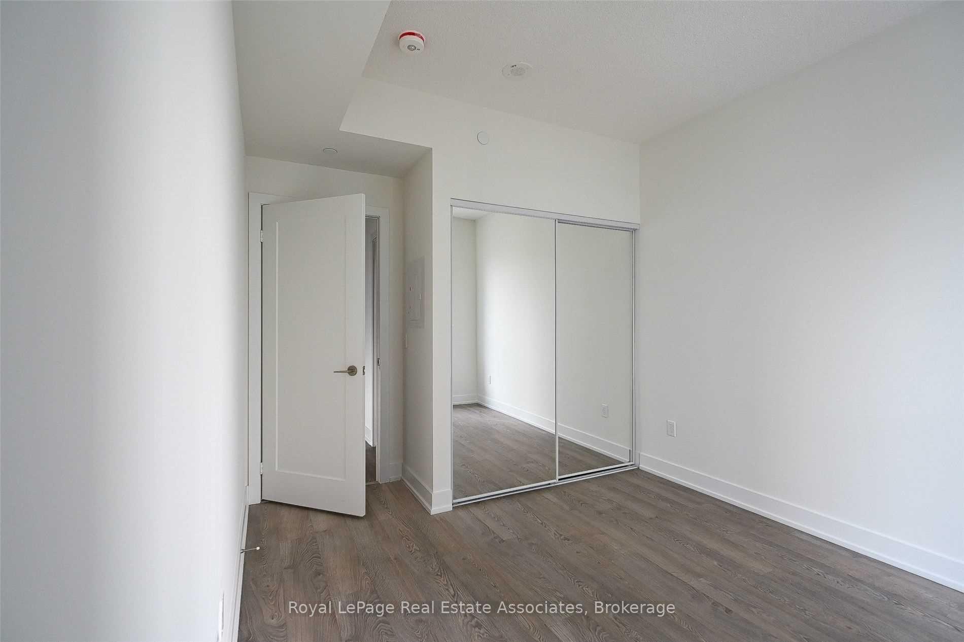 Photo 10 of Unit 922, 9 Mabelle Avenue, Etobicoke, Islington-City Centre West — HOMEH