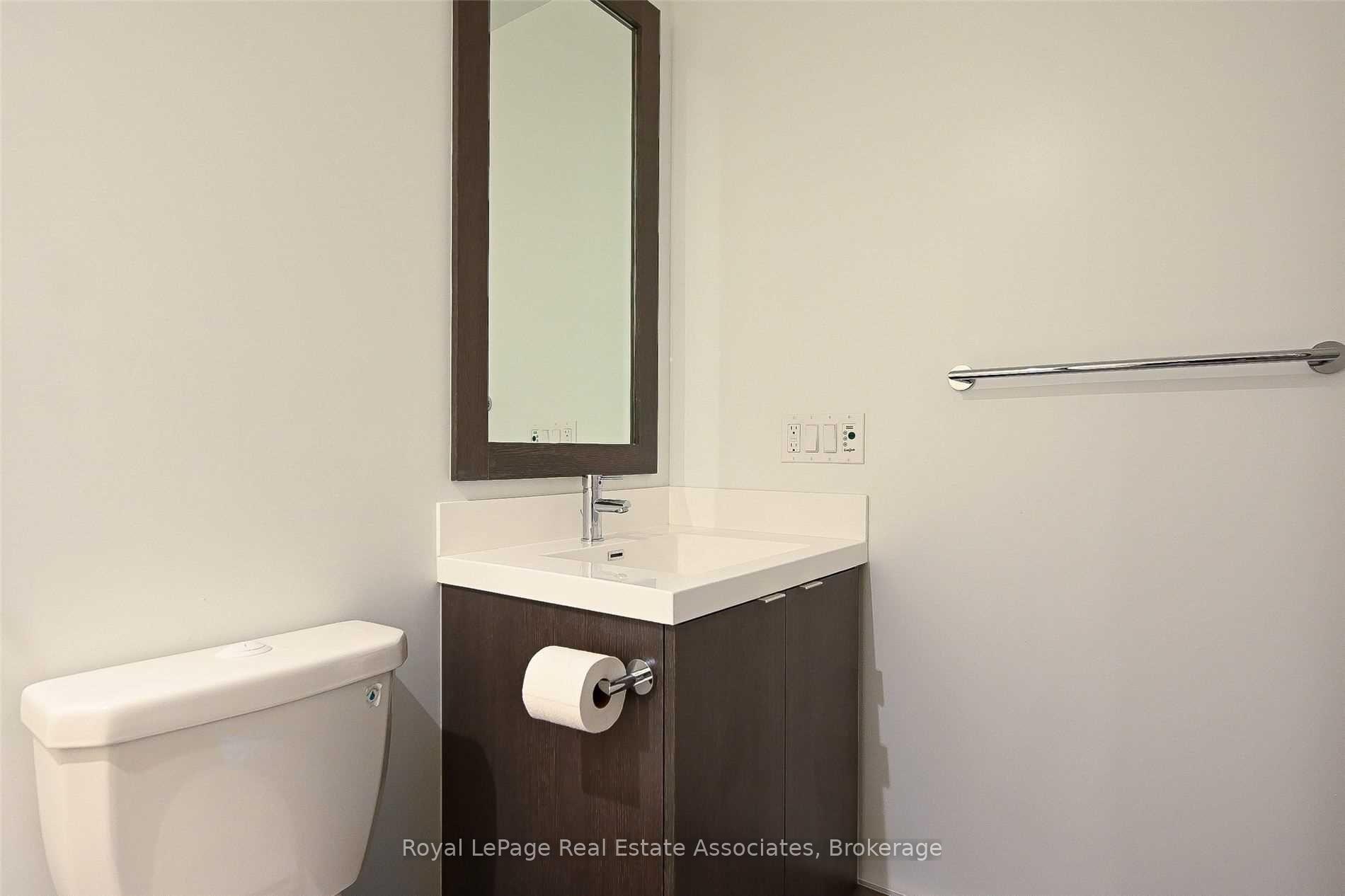 Photo 12 of Unit 922, 9 Mabelle Avenue, Etobicoke, Islington-City Centre West — HOMEH