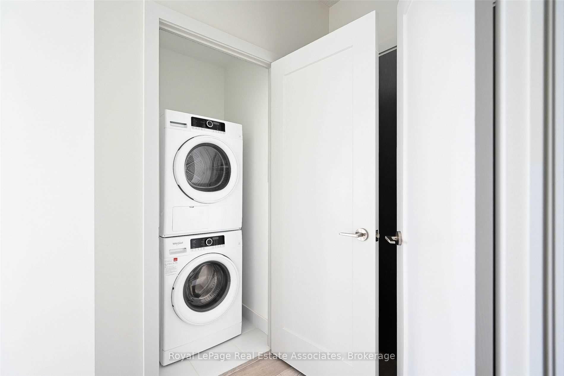 Photo 13 of Unit 922, 9 Mabelle Avenue, Etobicoke, Islington-City Centre West — HOMEH