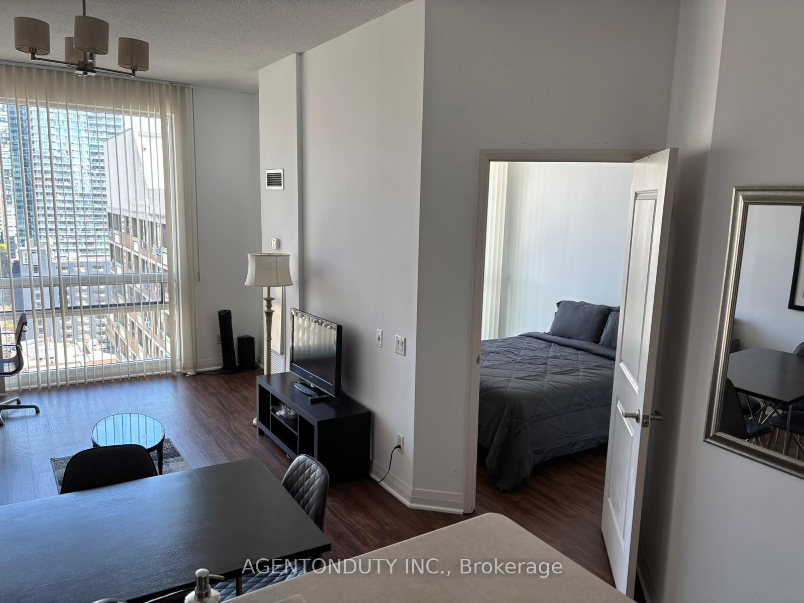 Photo 3 of Unit 2006, 1121 Bay Street, Toronto, Bay Street Corridor — HOMEH