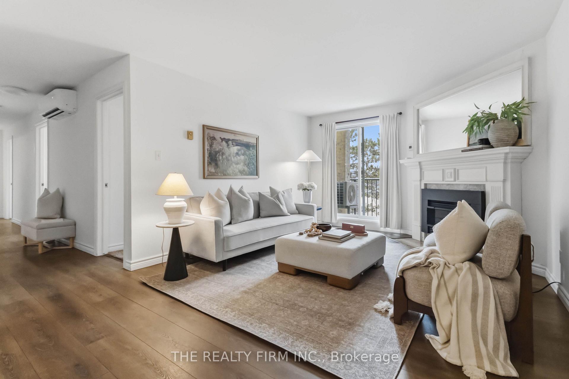 Photo 5 of Unit 210, 733 Deveron Crescent, London, South T — HOMEH