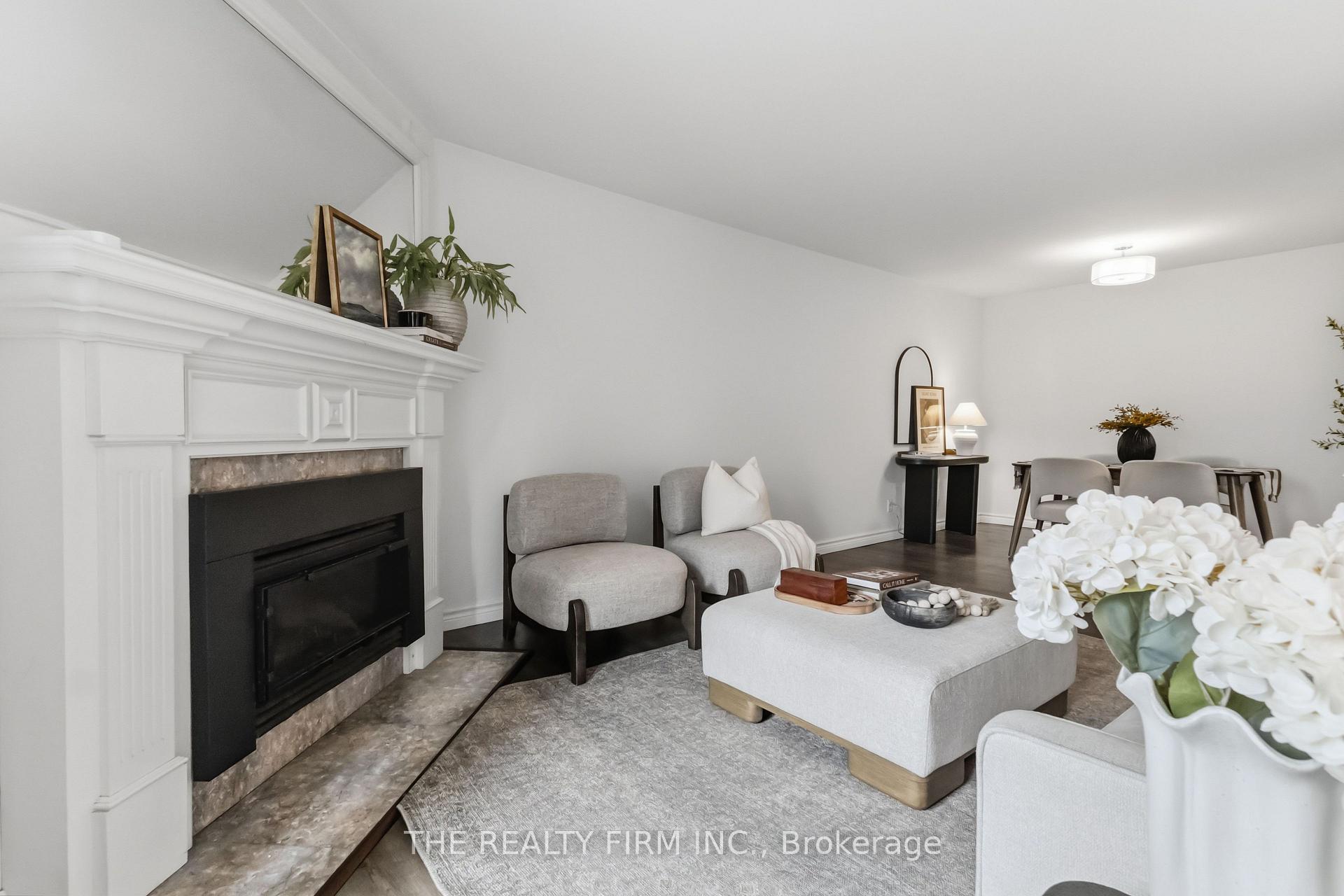 Photo 8 of Unit 210, 733 Deveron Crescent, London, South T — HOMEH