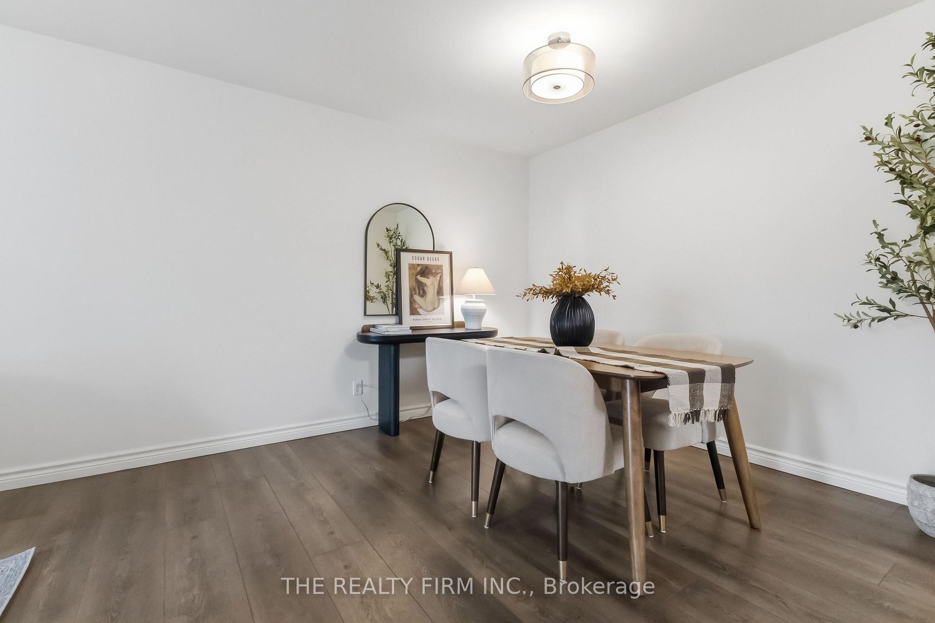 Photo 11 of Unit 210, 733 Deveron Crescent, London, South T — HOMEH
