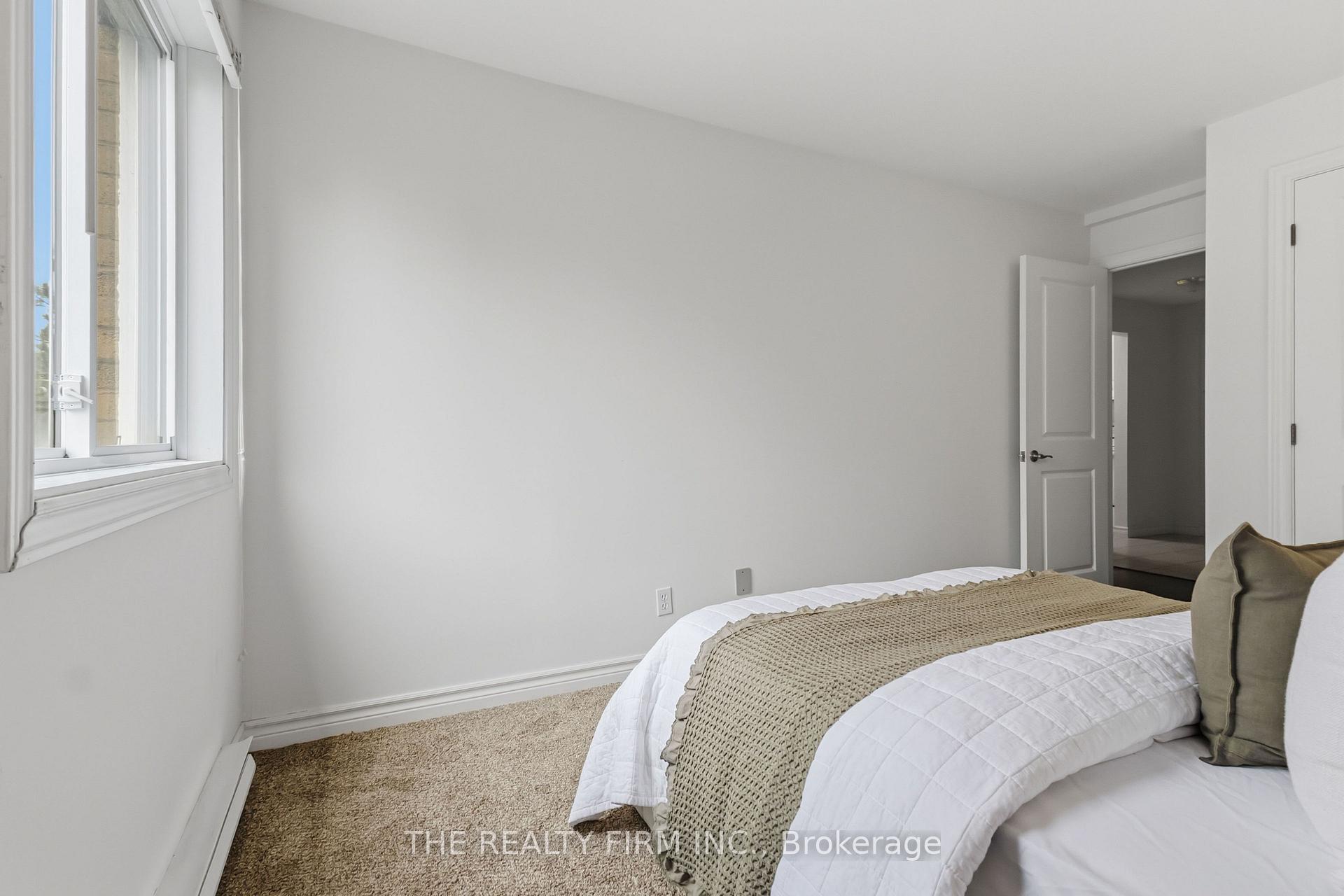 Photo 28 of Unit 210, 733 Deveron Crescent, London, South T — HOMEH