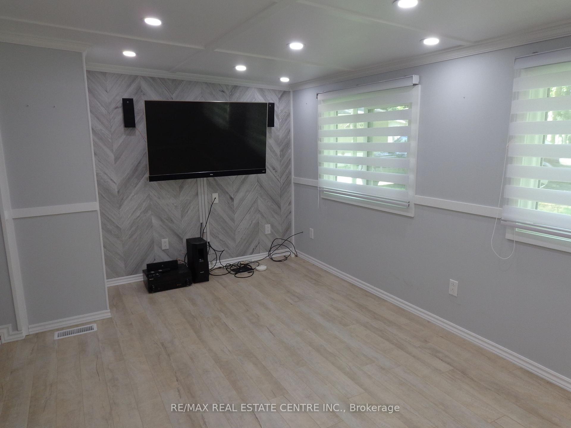 Photo 6 of Unit 422, 1652 Puddicombre Road, Wilmot — HOMEH