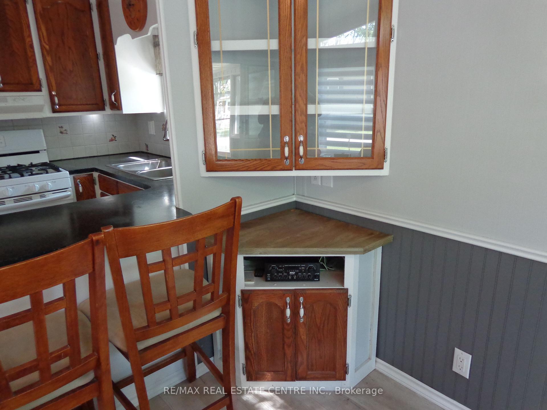 Photo 10 of Unit 422, 1652 Puddicombre Road, Wilmot — HOMEH